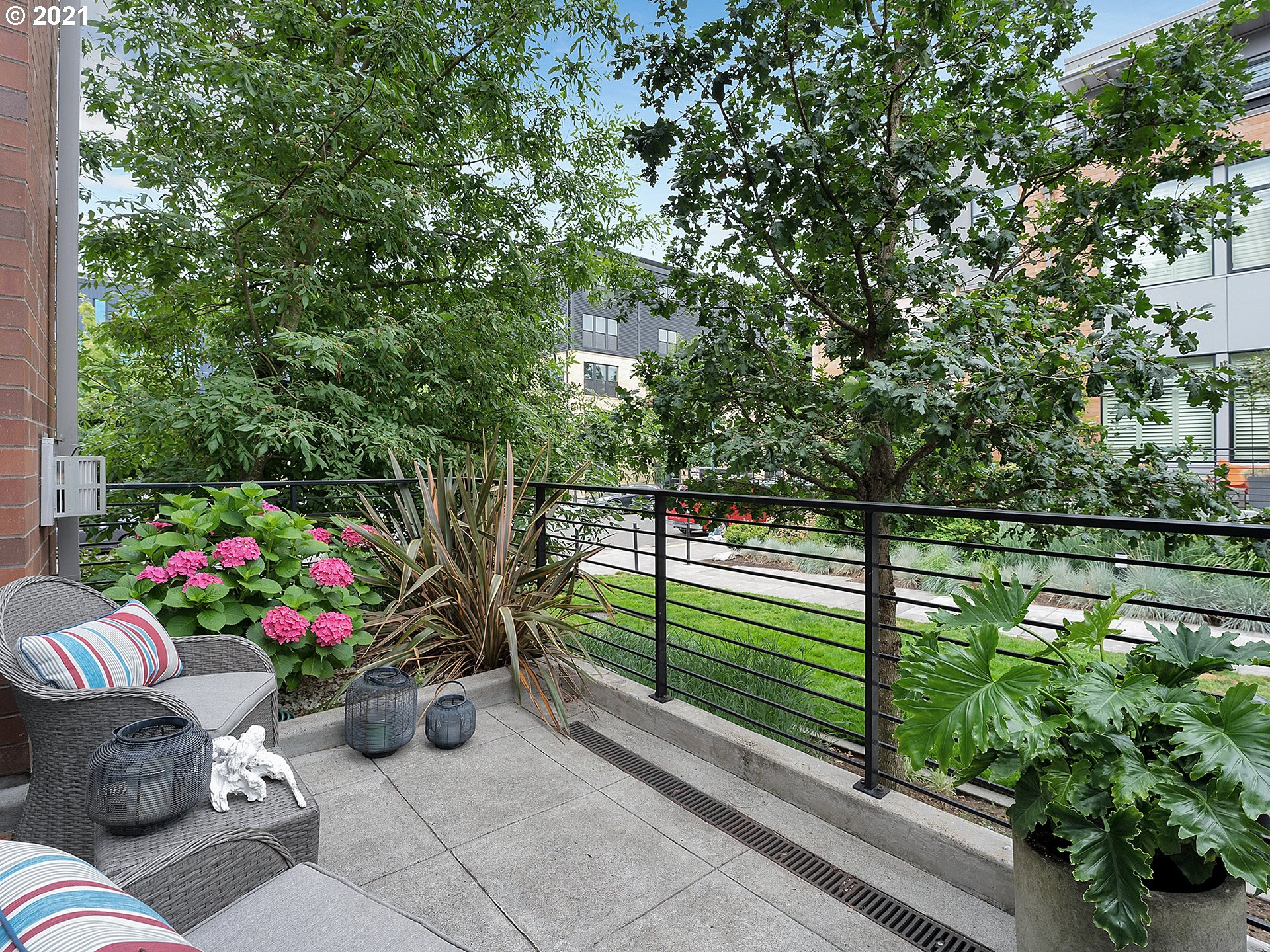 Photo #4: 21697909 Listing 