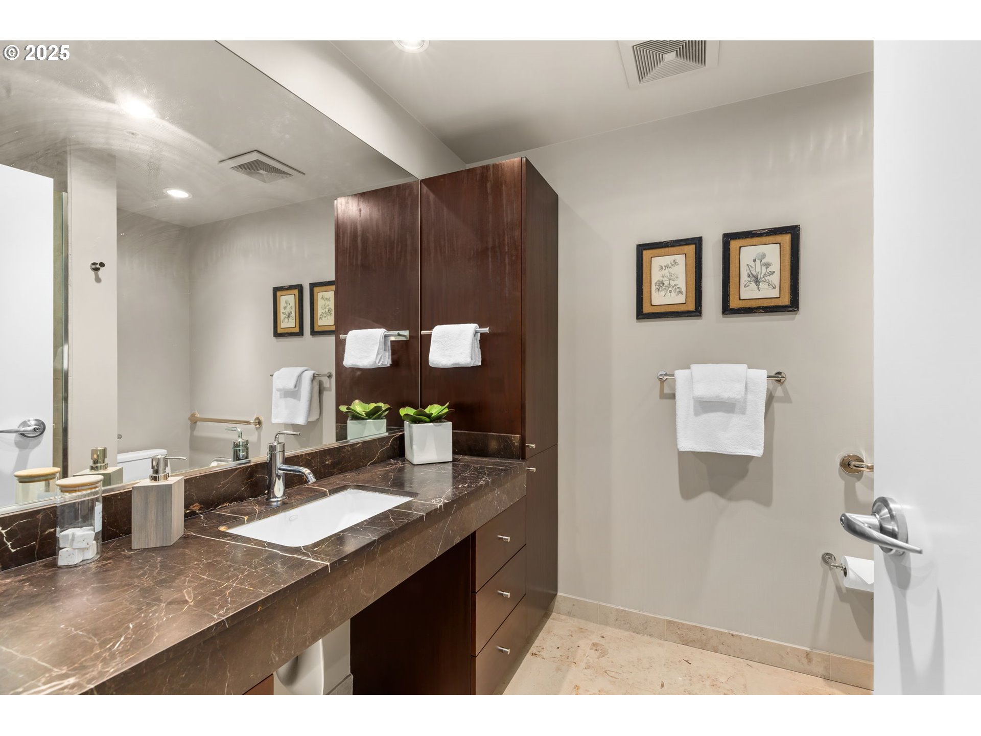 Photo #30: 217056051 Listing: Photo #30