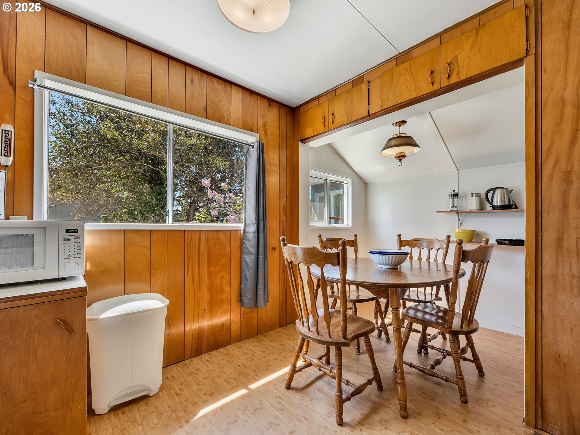 337 6TH AVE, Seaside, OR, 97138