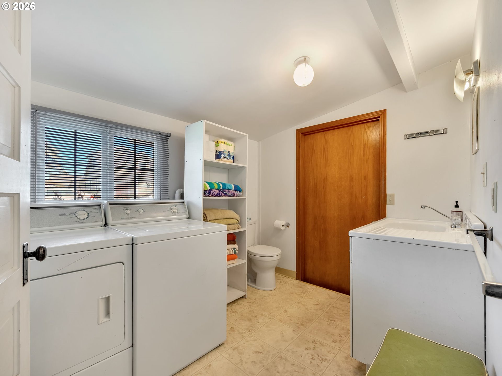 337 6TH AVE, Seaside, OR, 97138