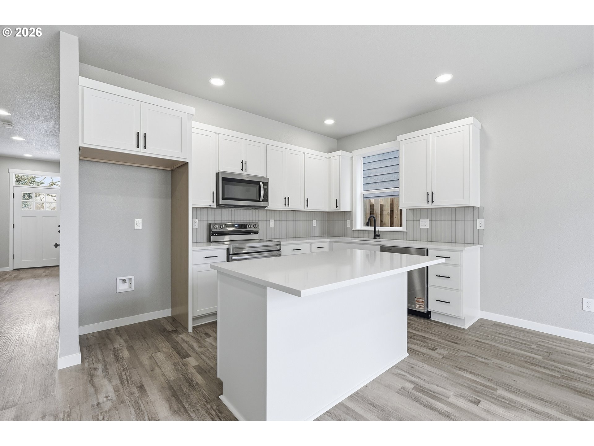 Photo #9: 218180409 Listing: Photo #9