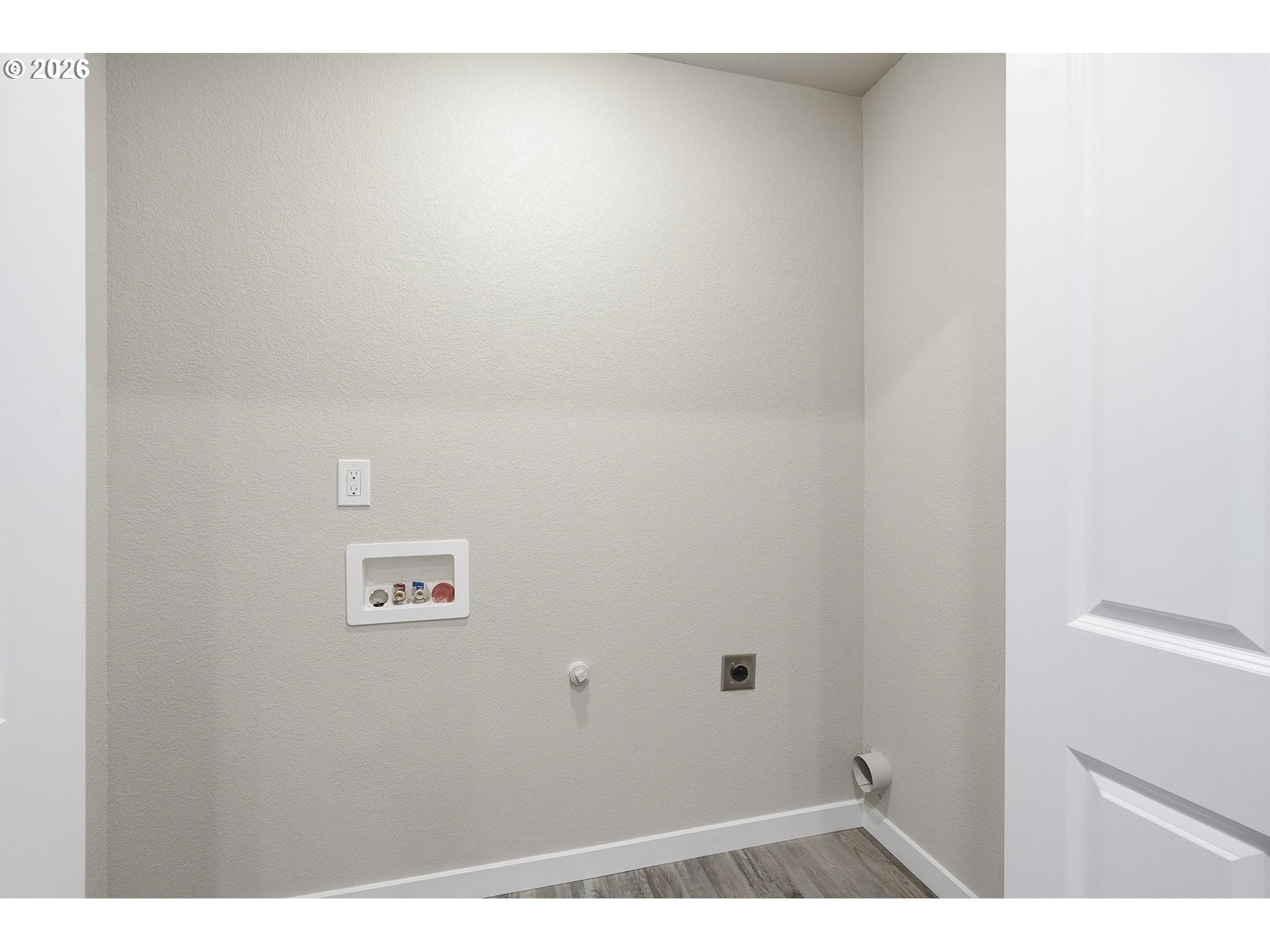 Photo #27: 218180409 Listing: Photo #27