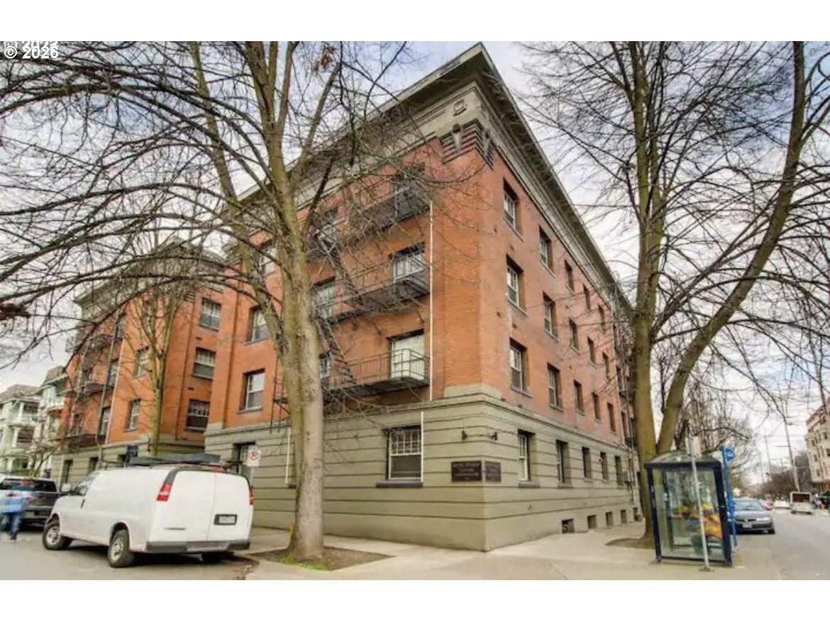 Photo #22: 219936325 Listing: Photo #22