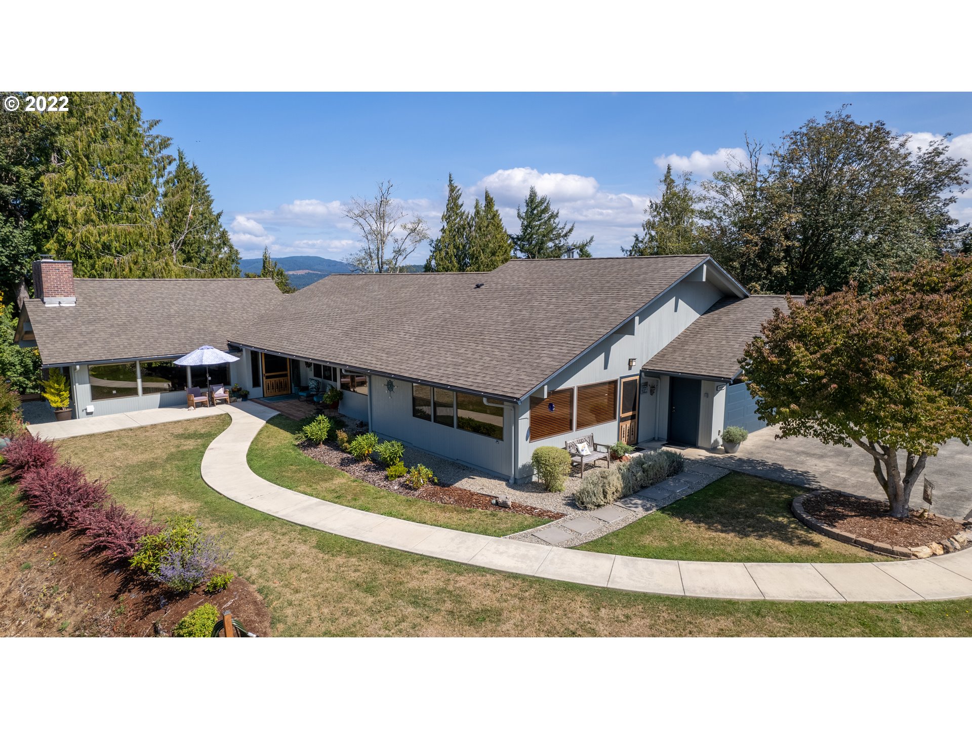 1333 E 15TH ST, Coquille, OR 97423
