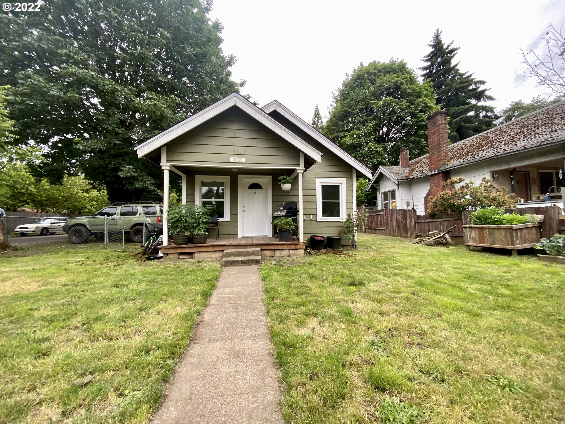 Experiencing the first-time Buyer blues? An Investor seeking a rental? Look no further! Conveniently located in Glenwood, tucked away down a quiet street on a corner lot sits this 4 bed 2 bath home with tons of potential. Living here means access to the highly desired S.Eugene schools, 5 min to UofO in one direction & a revitalized downtown Spfd. the other. Nearly at your doorstep you'll enjoy parks, rivers, a bike path & great public transit. Low Taxes. Solid rental history. Come take a look!