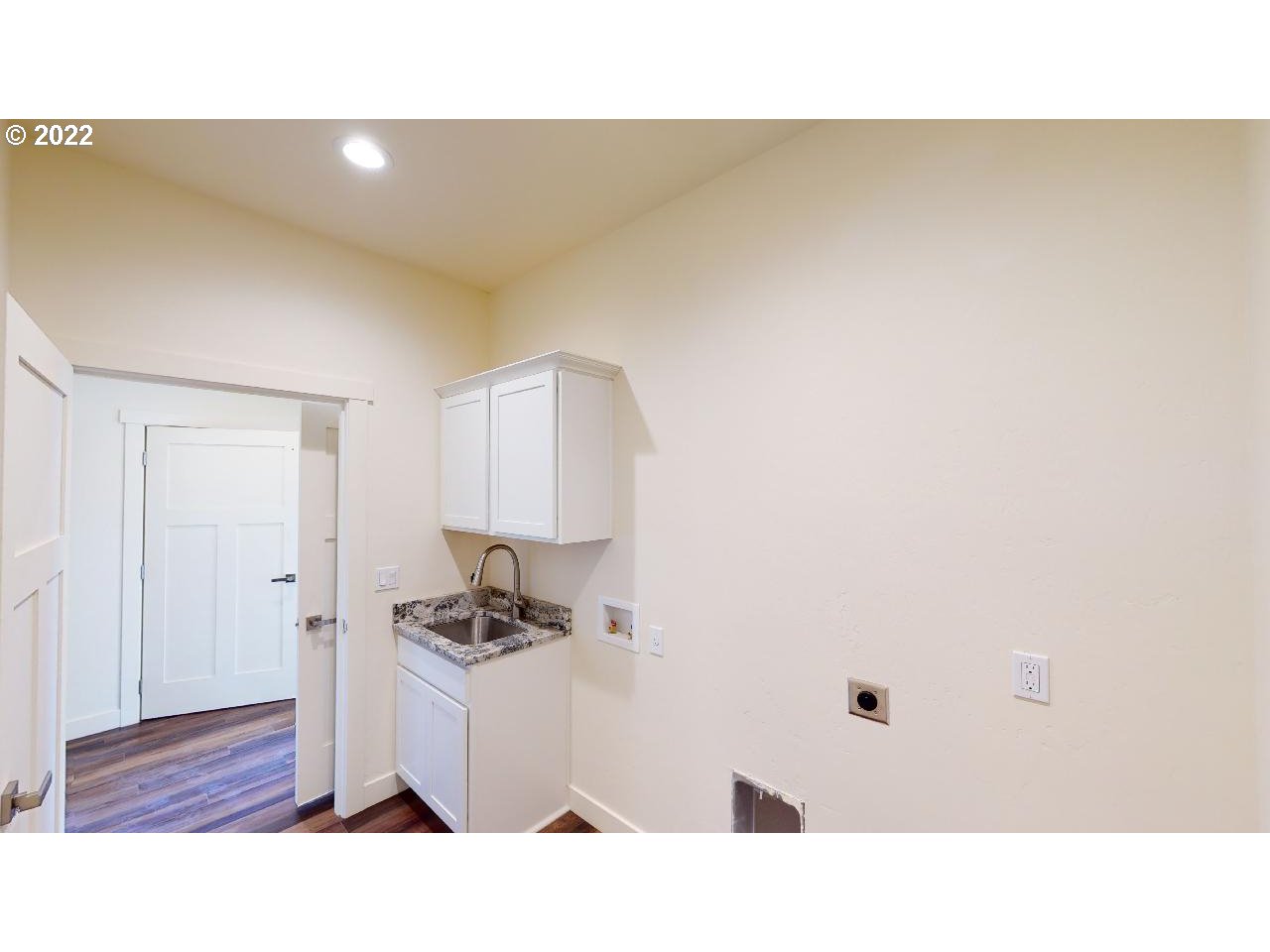 Laundry-Main