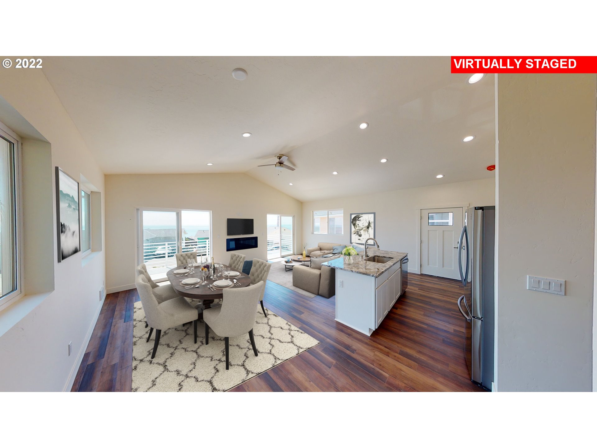 Living Room/Dining Room-Ceiling Fan