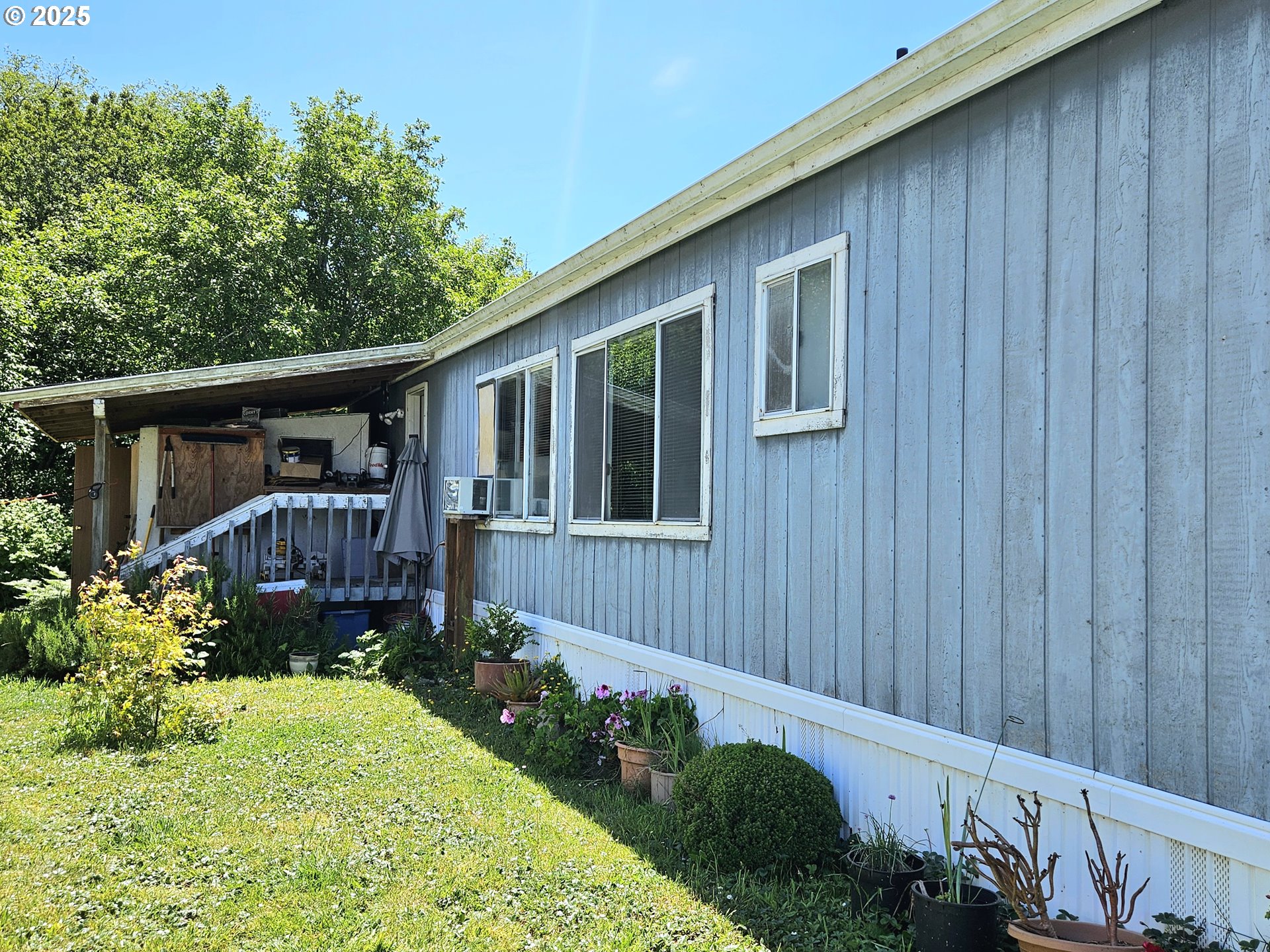 16391 HIGHWAY 101 6
