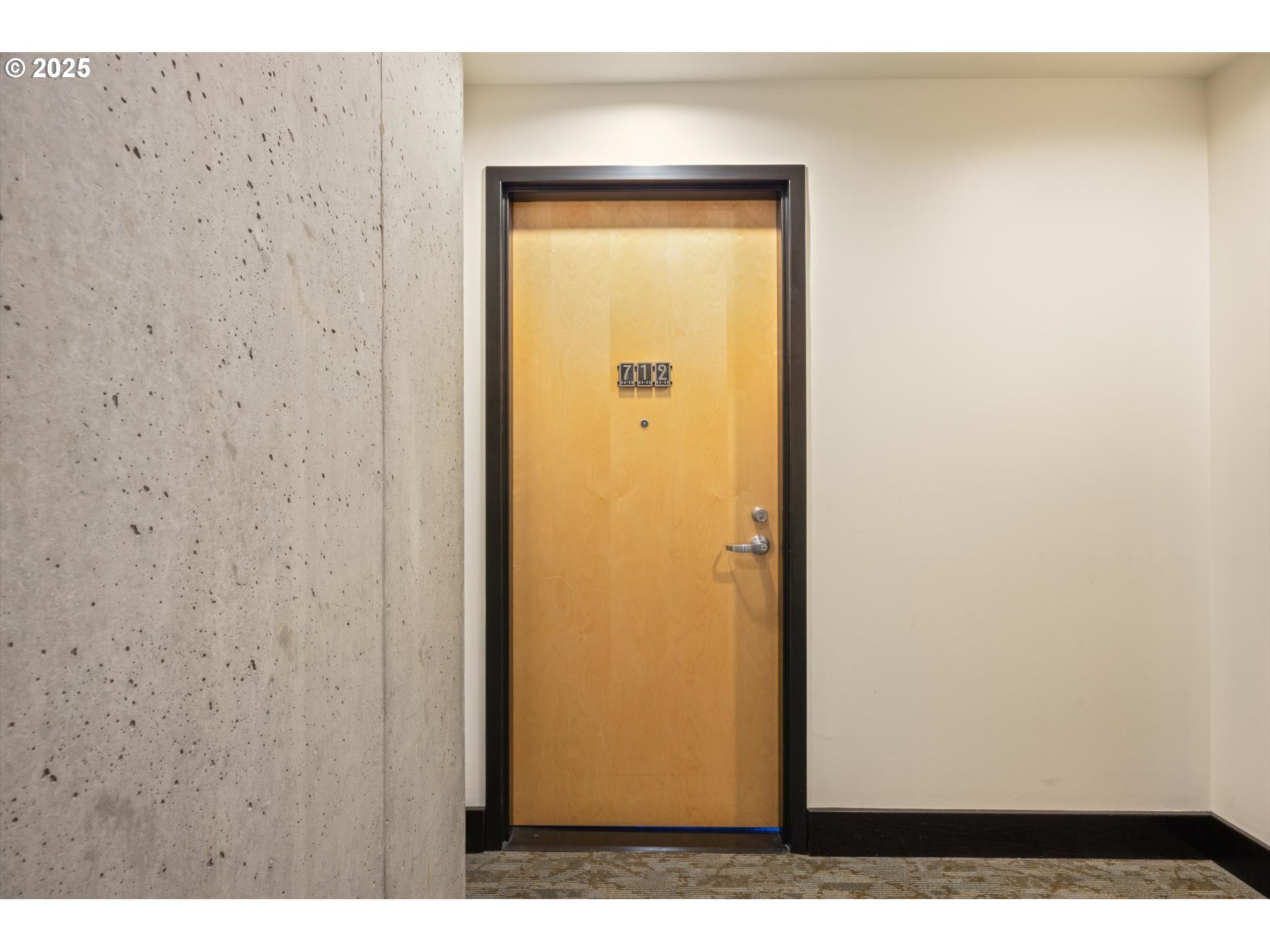 Photo #6: 220564528 Listing: Photo #6