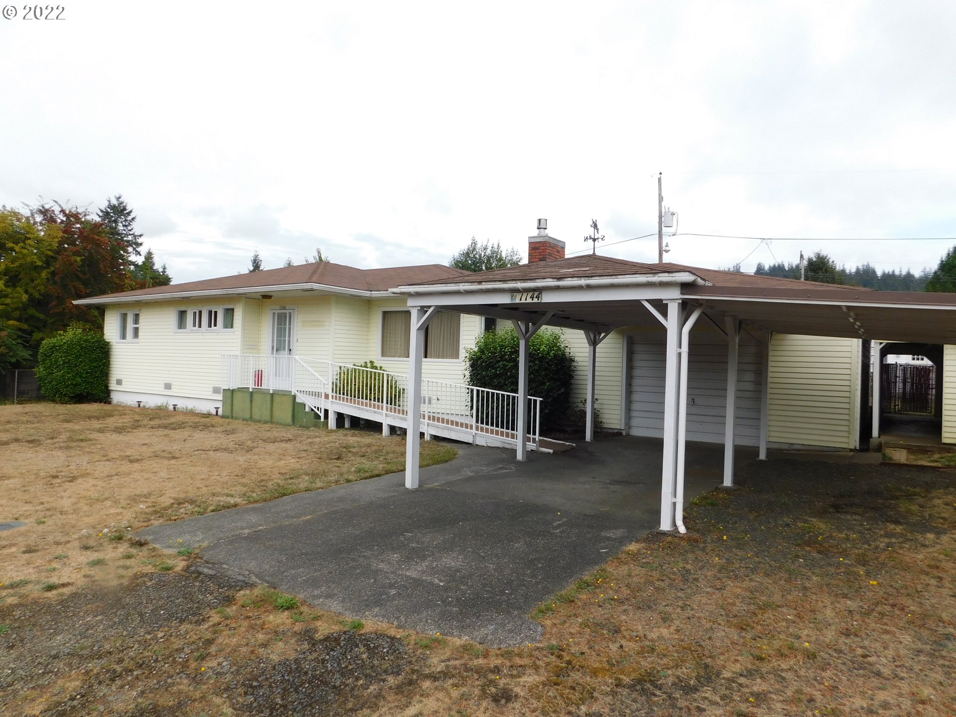 1144 N BAXTER ST, Coquille, OR 97423