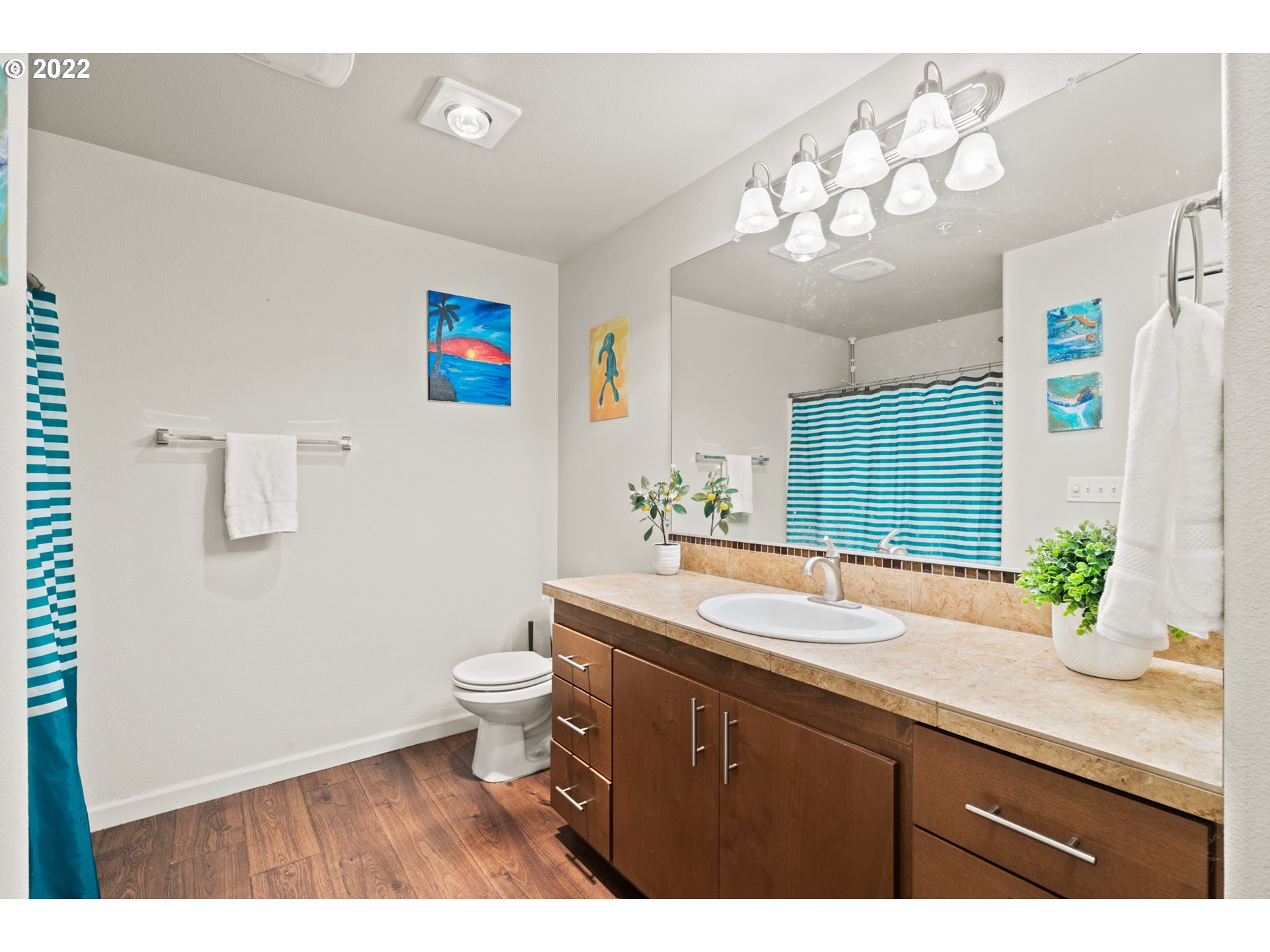 Photo #6: 22064581 Listing 