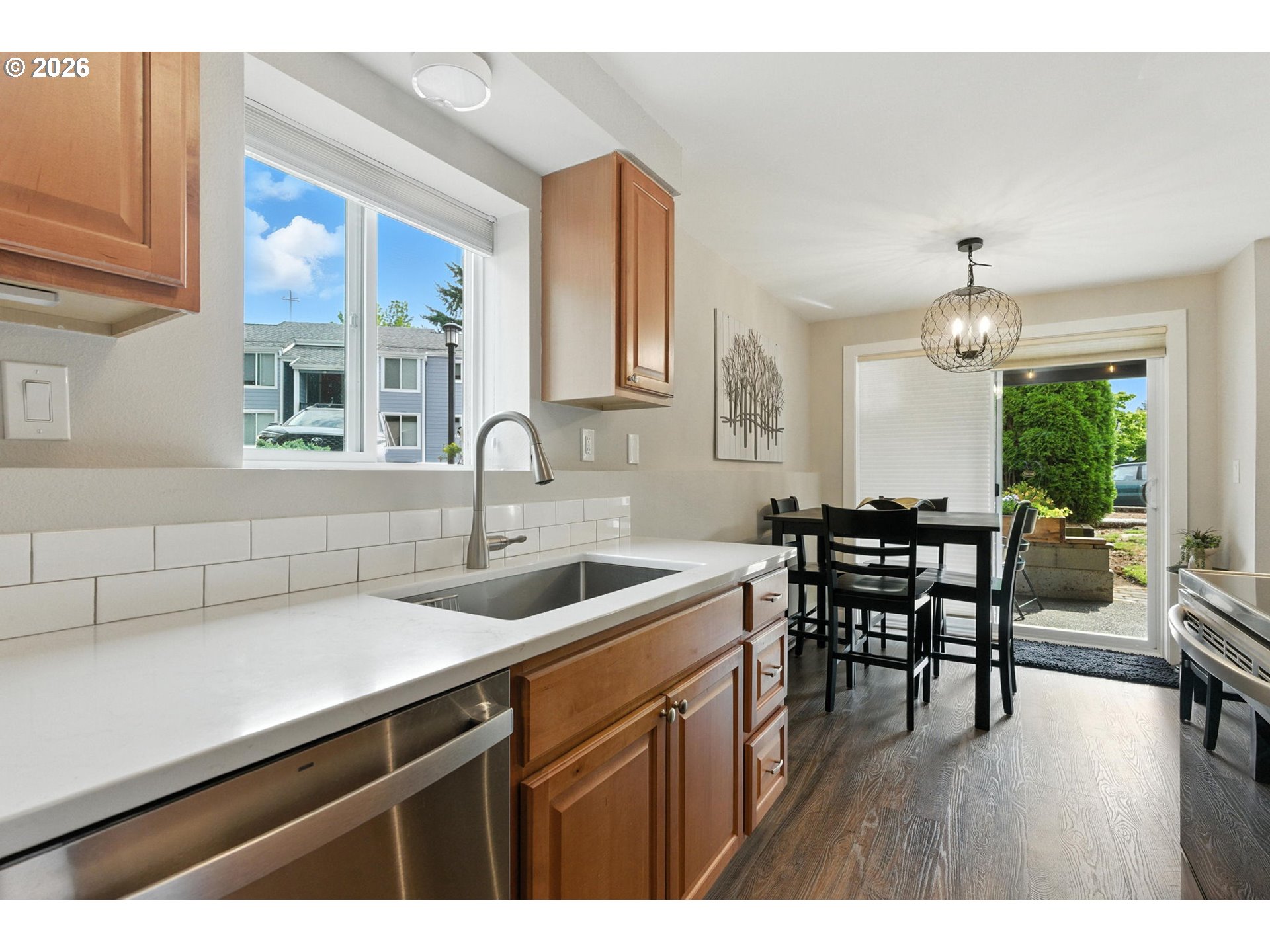 Photo #2: 220774833 Listing: Photo #2