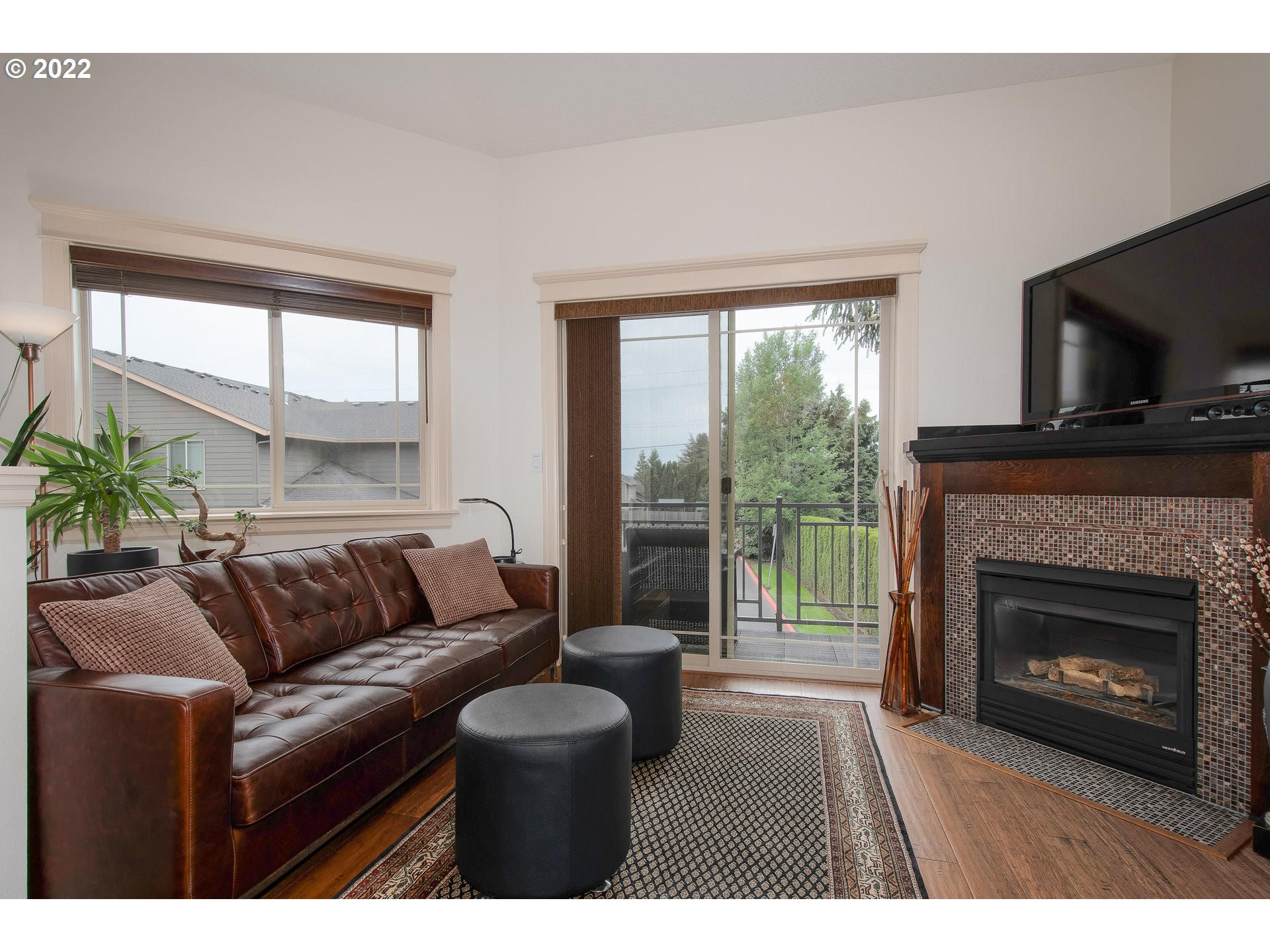 Photo #3: 22086123 Listing 