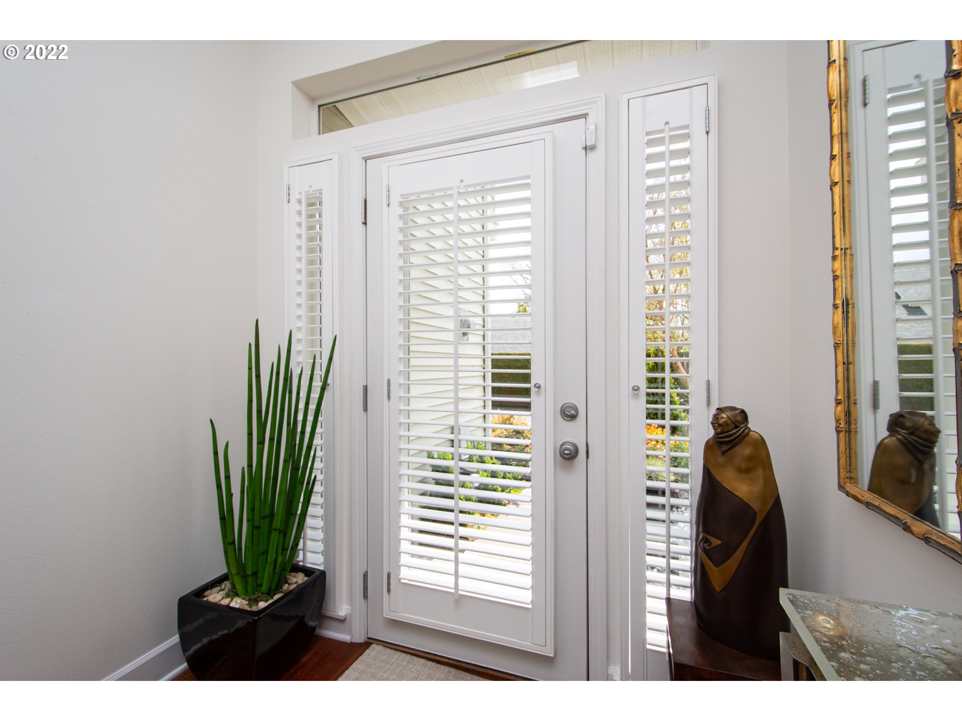 Photo #5: 22086940 Listing 