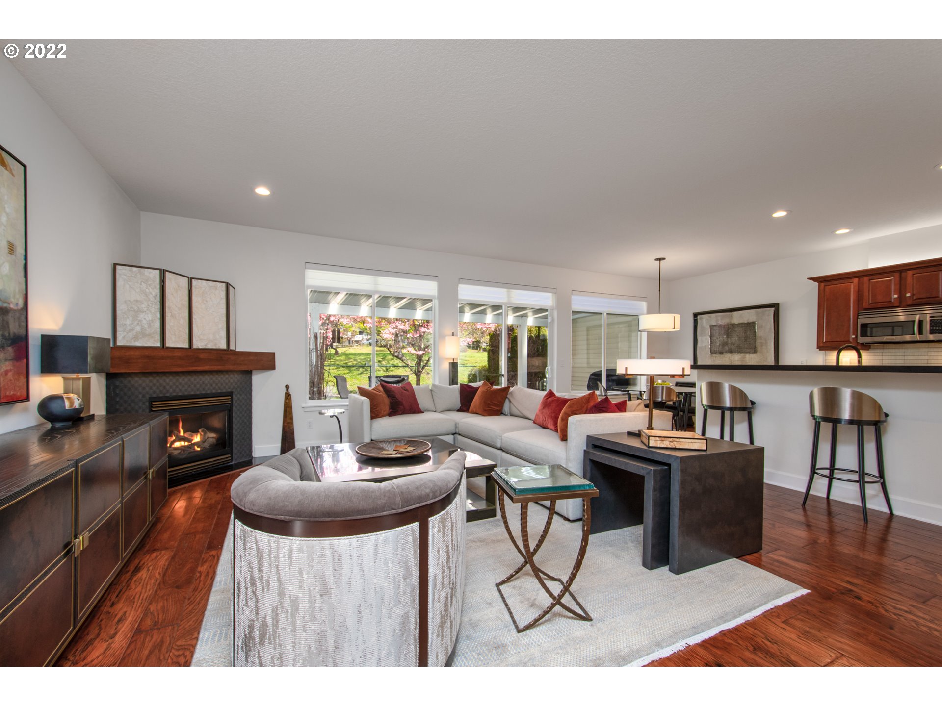 Photo #6: 22086940 Listing 