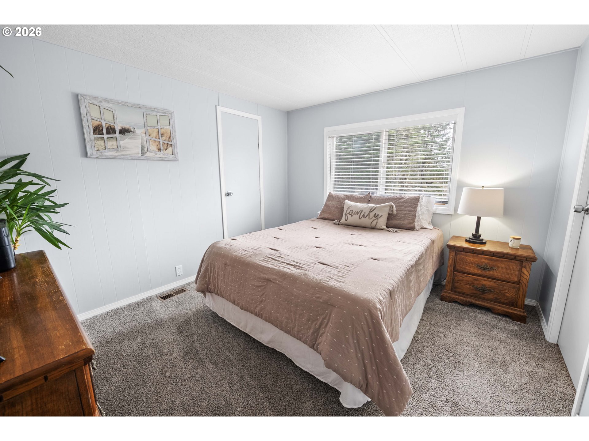 89695 Old Bog RD, Warrenton, OR, 97146