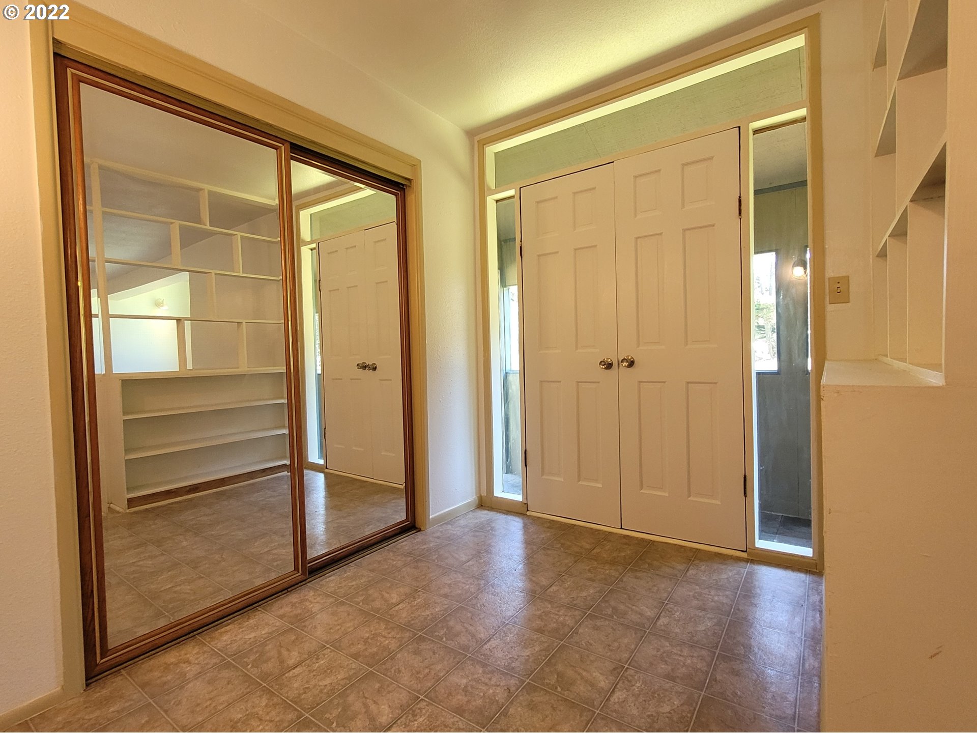Entrance/Foyer