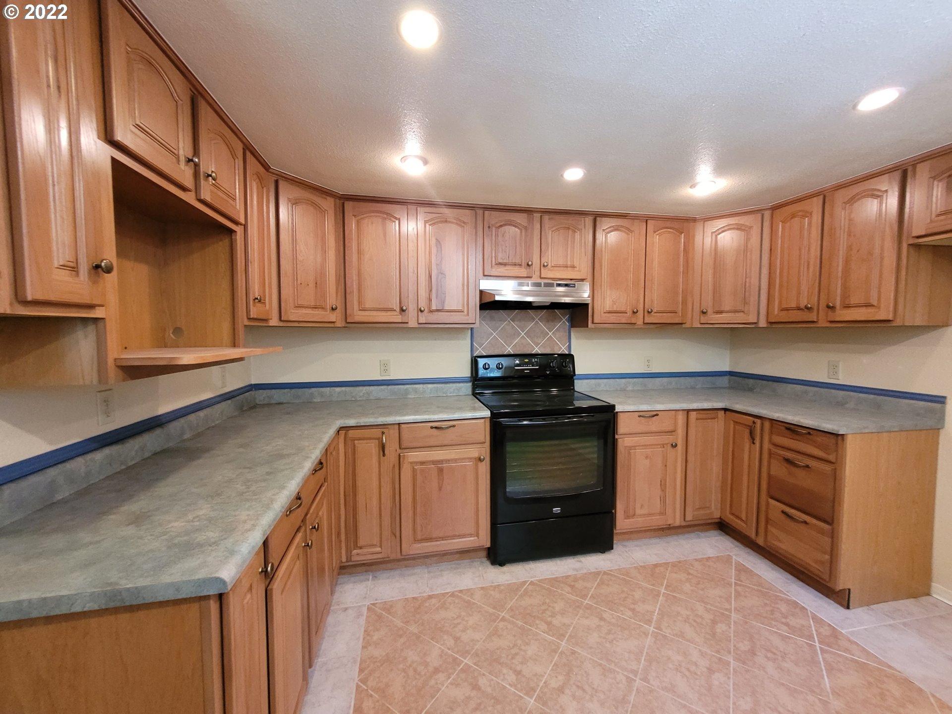 Kitchen-Oven