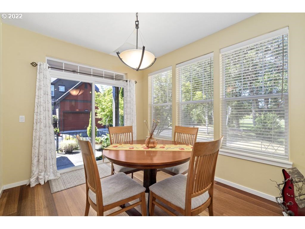 Photo #6: 22098220 Listing 