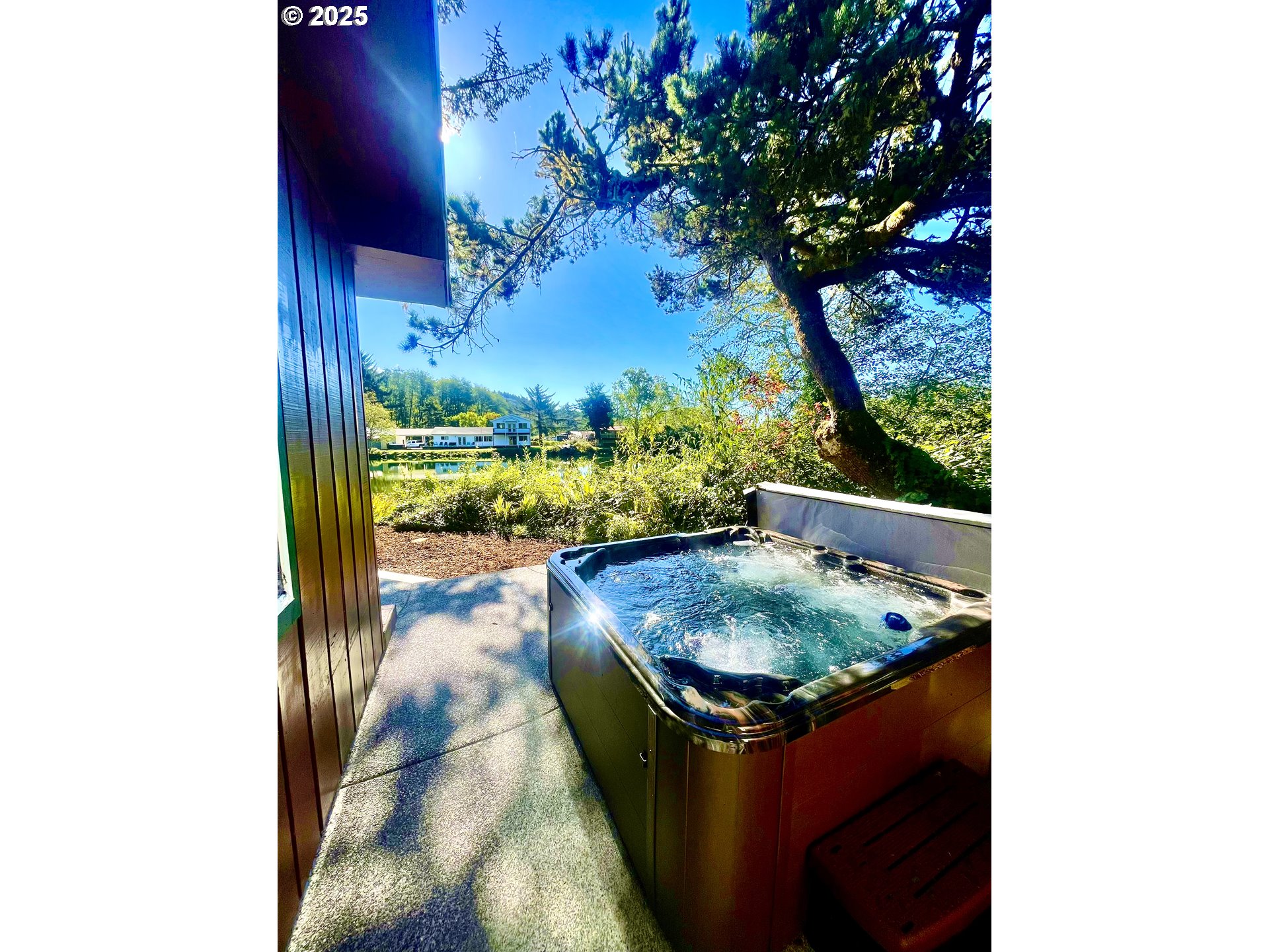 99268 WINCHUCK RIVER RD, Brookings, OR, 97415