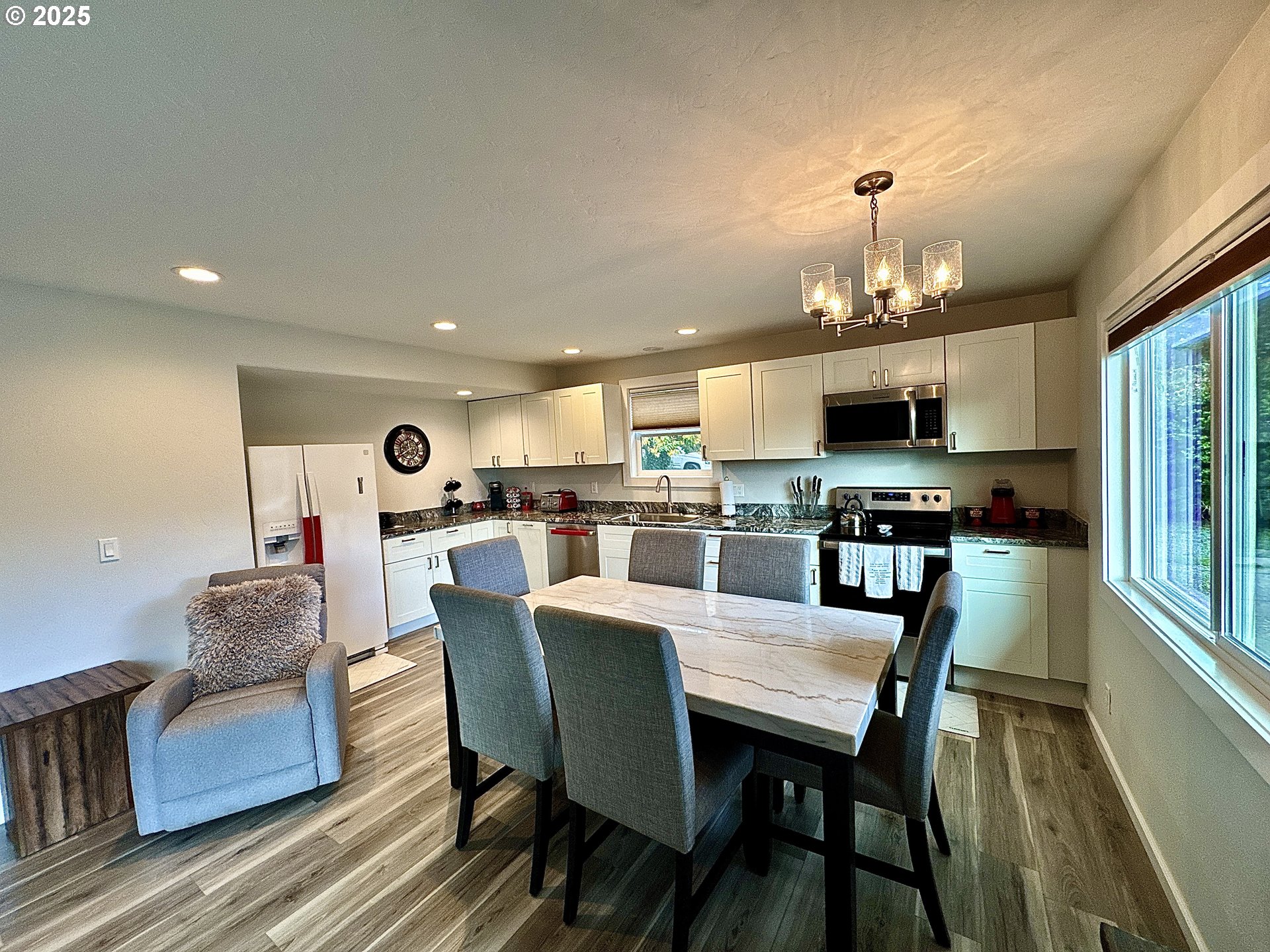 99268 WINCHUCK RIVER RD, Brookings, OR, 97415