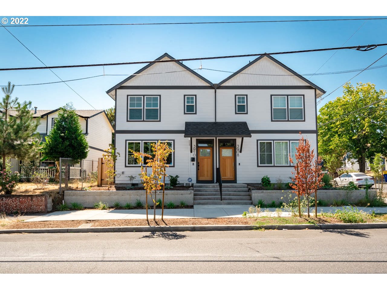 Photo #3: 22133402 Listing 