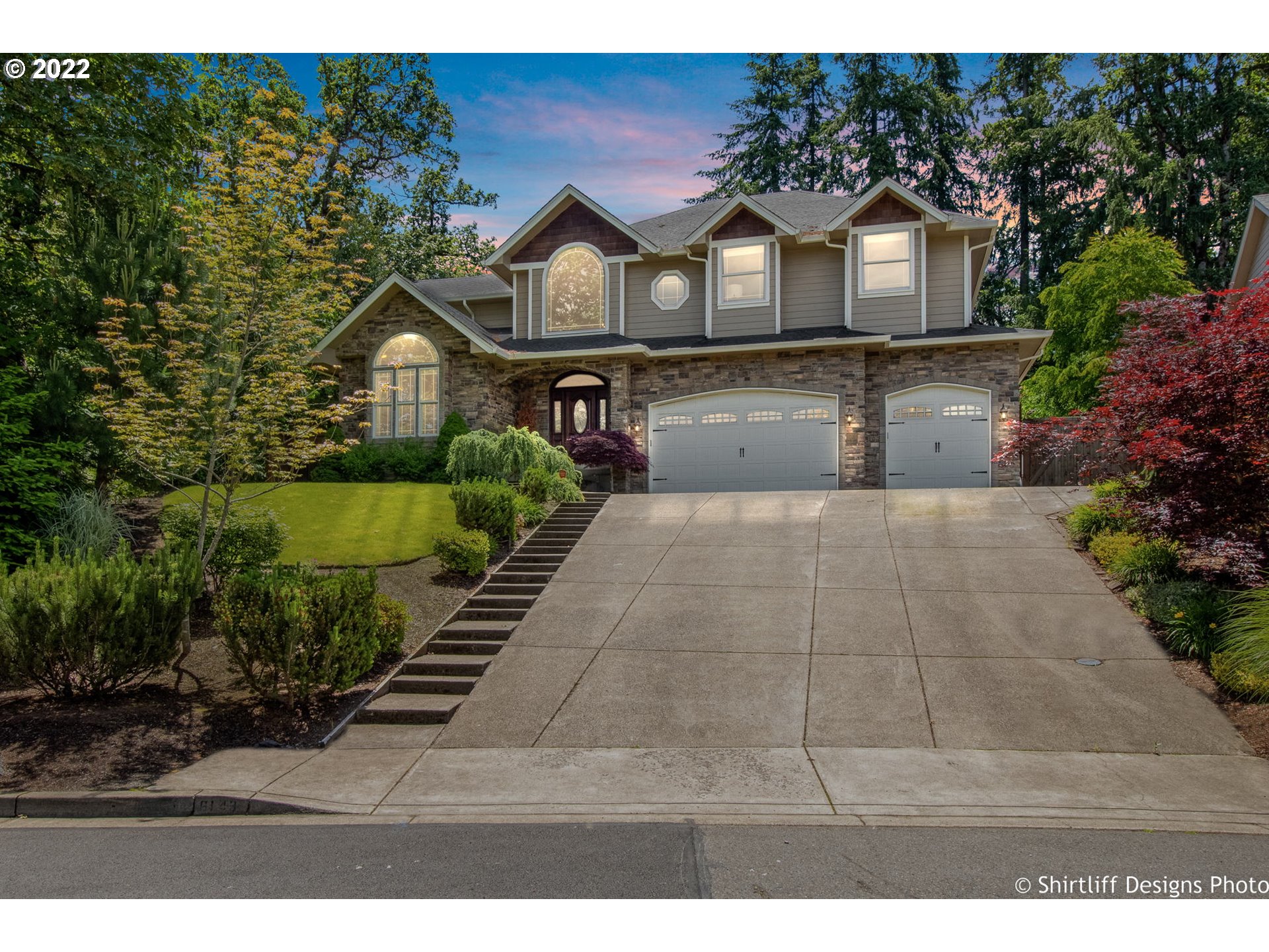 6143 FOREST RIDGE DR, Springfield, OR 97478