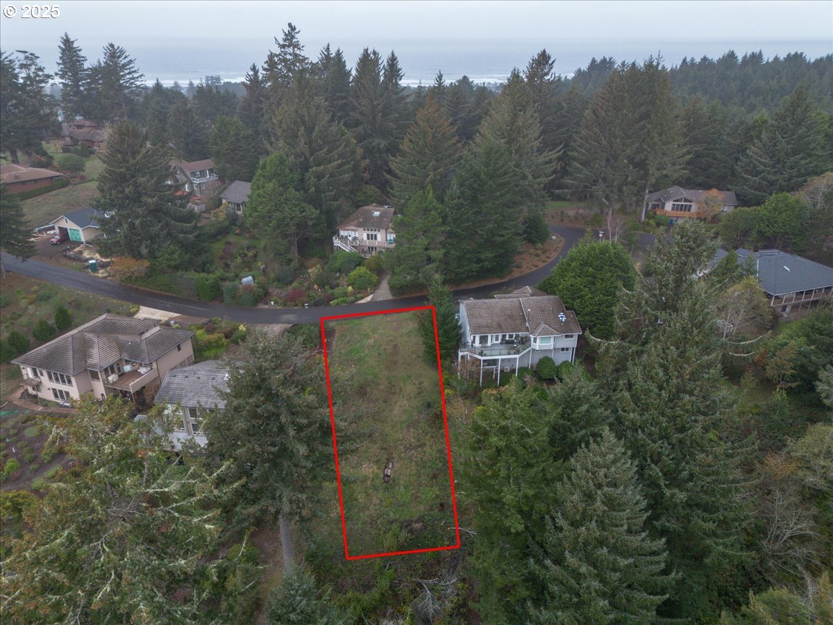 729 NW HIGHLAND DR, Waldport, OR, 97394