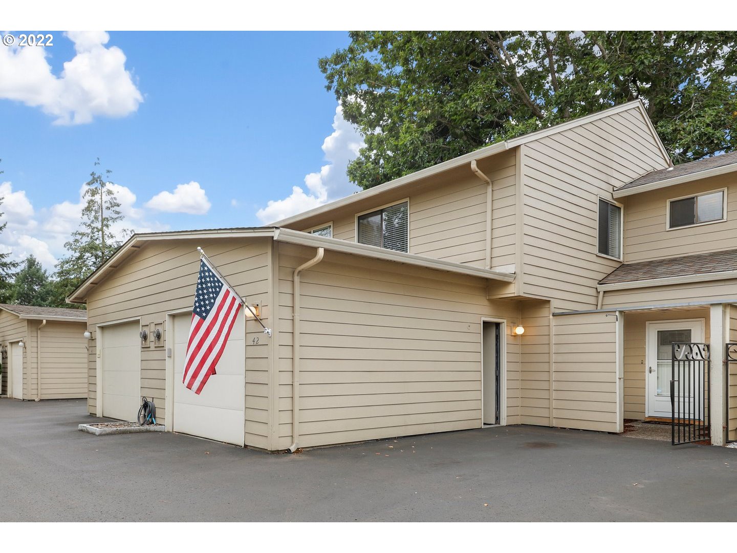 Photo #3: 22164430 Listing 