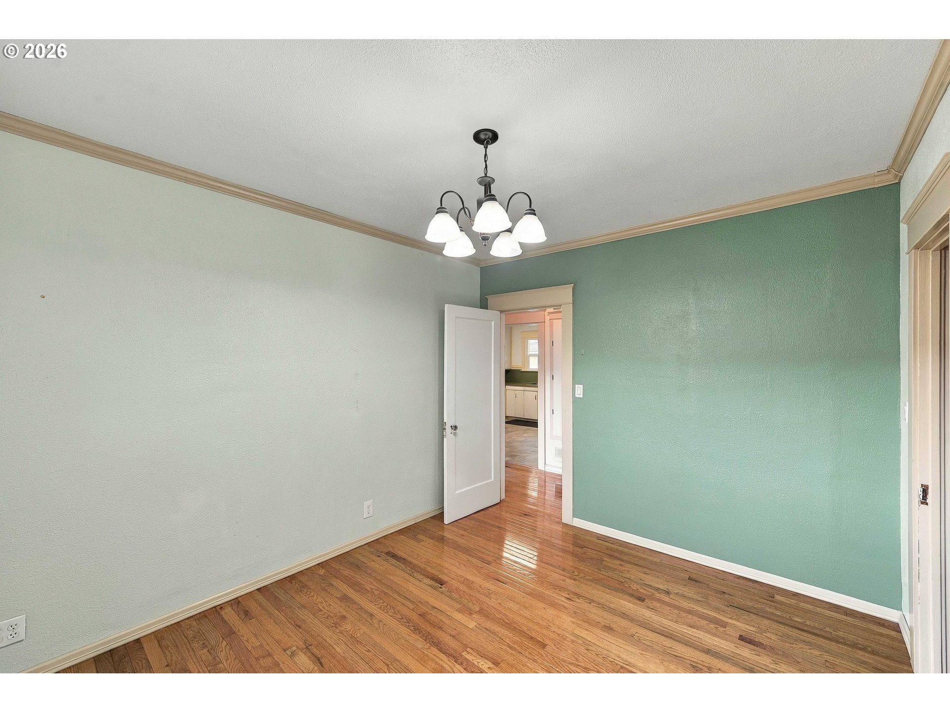 1439 UNION AVE, North Bend, OR 97459