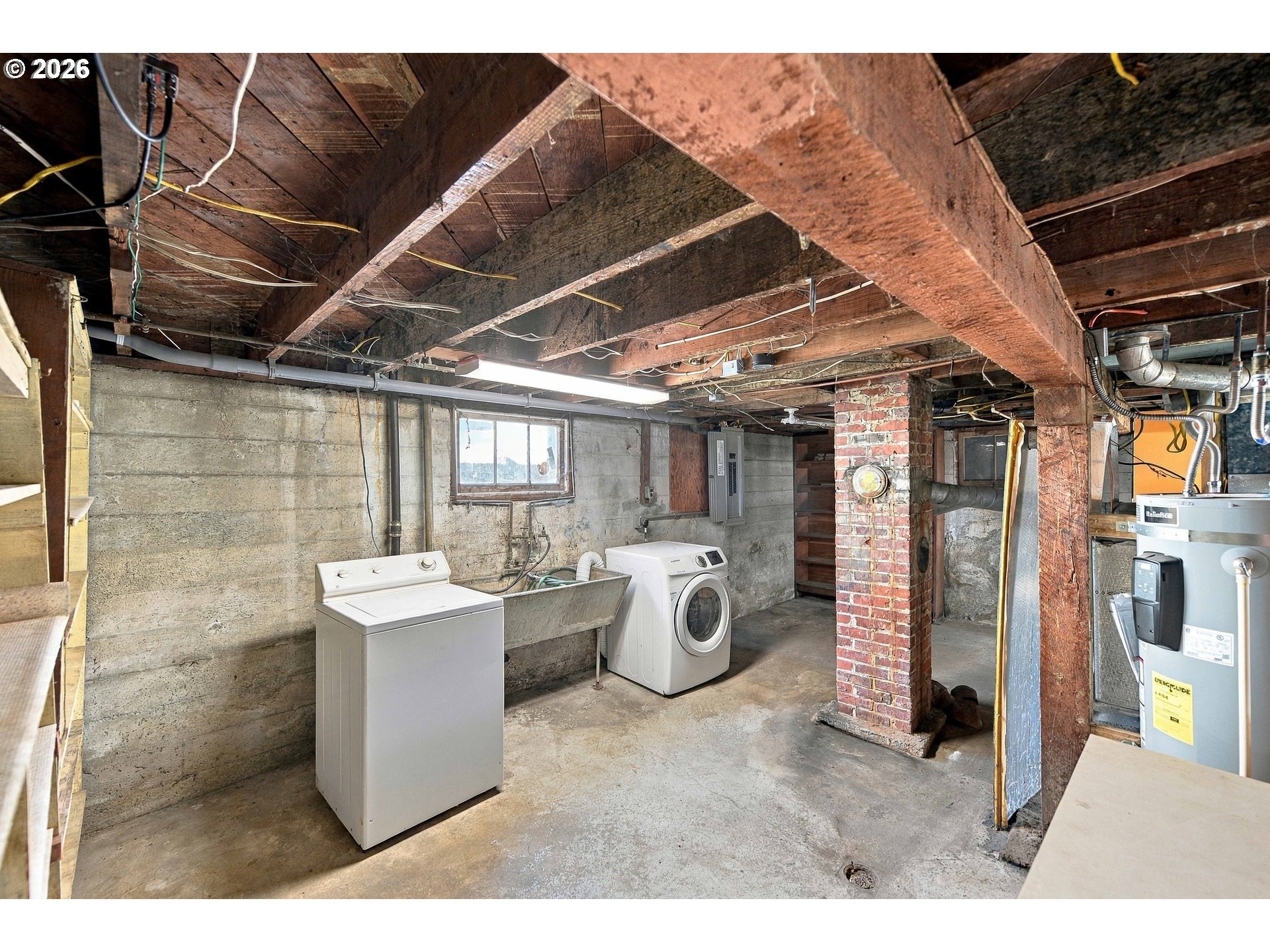 1439 UNION AVE, North Bend, OR 97459
