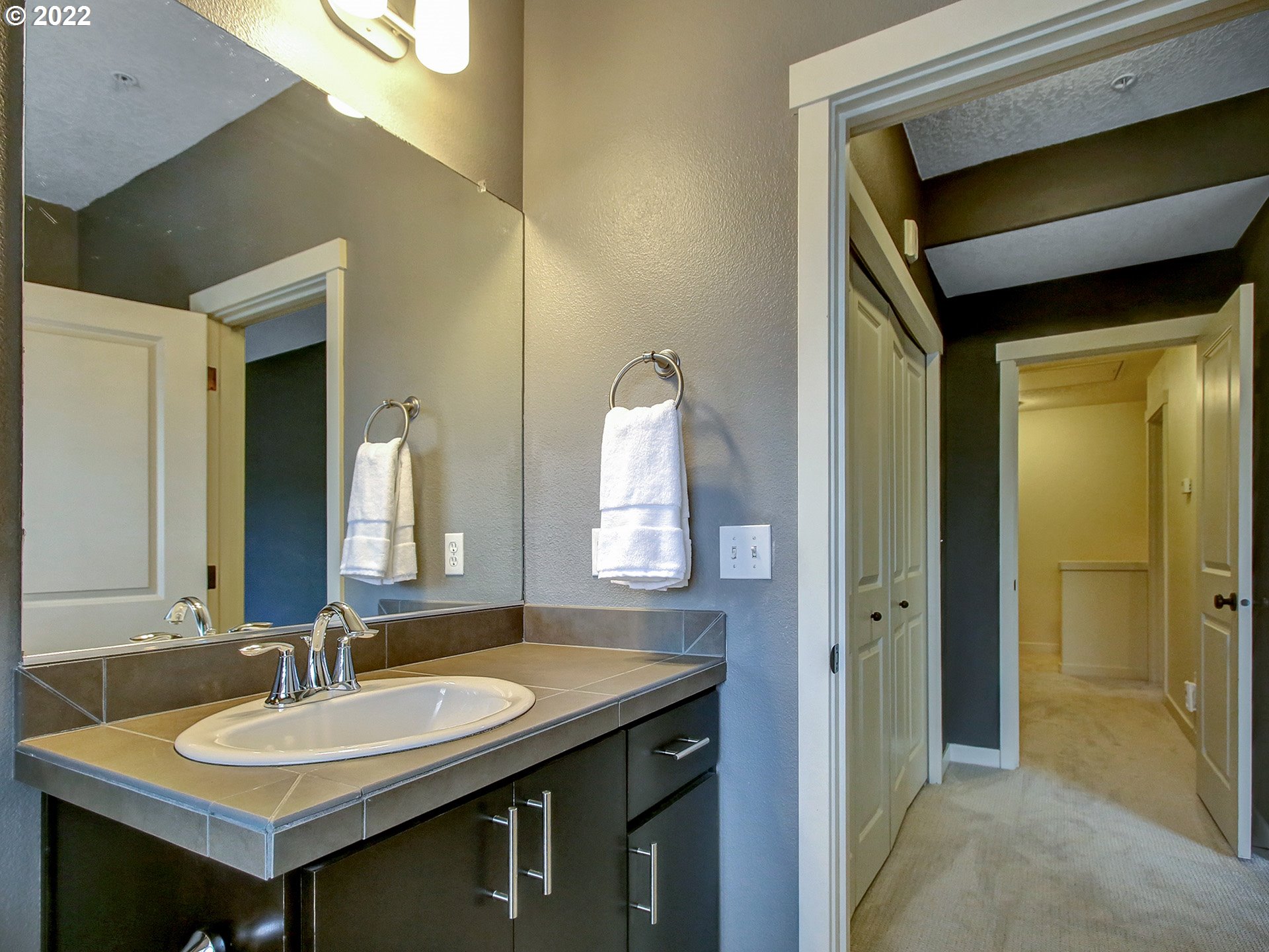 Photo #5: 22166160 Listing 