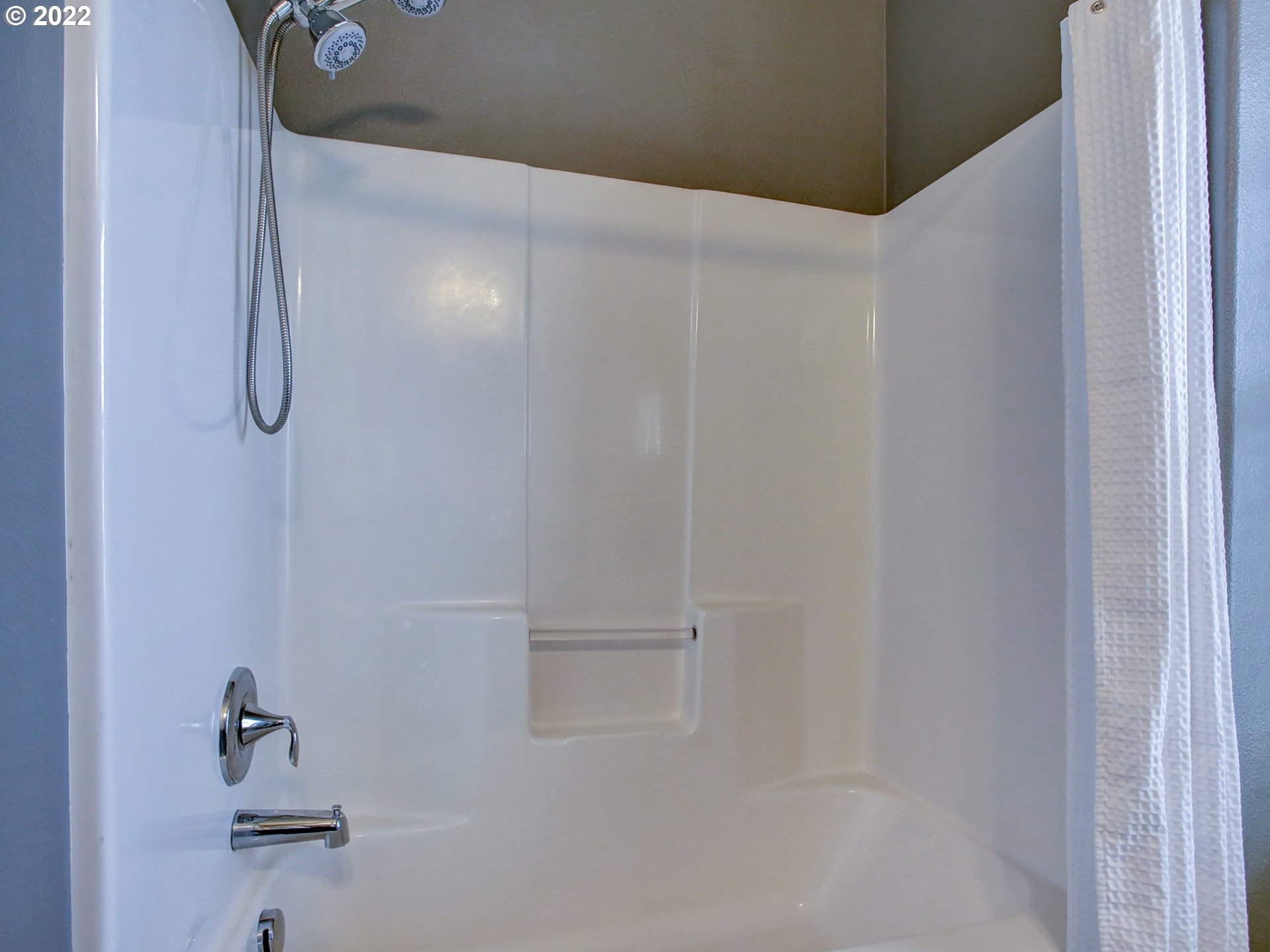 Photo #6: 22166160 Listing 