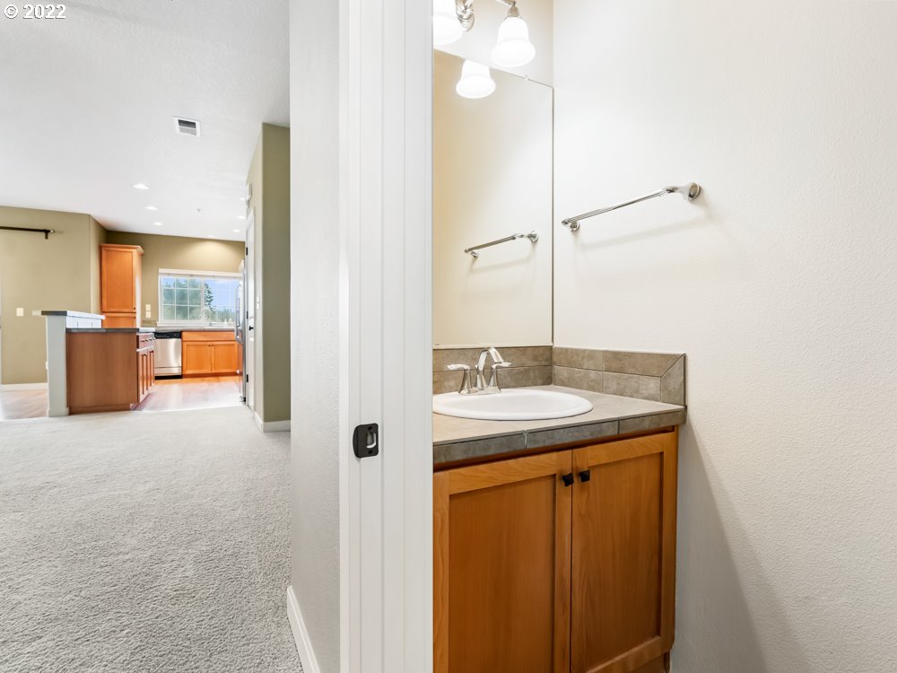 Photo #2: 22184979 Listing 
