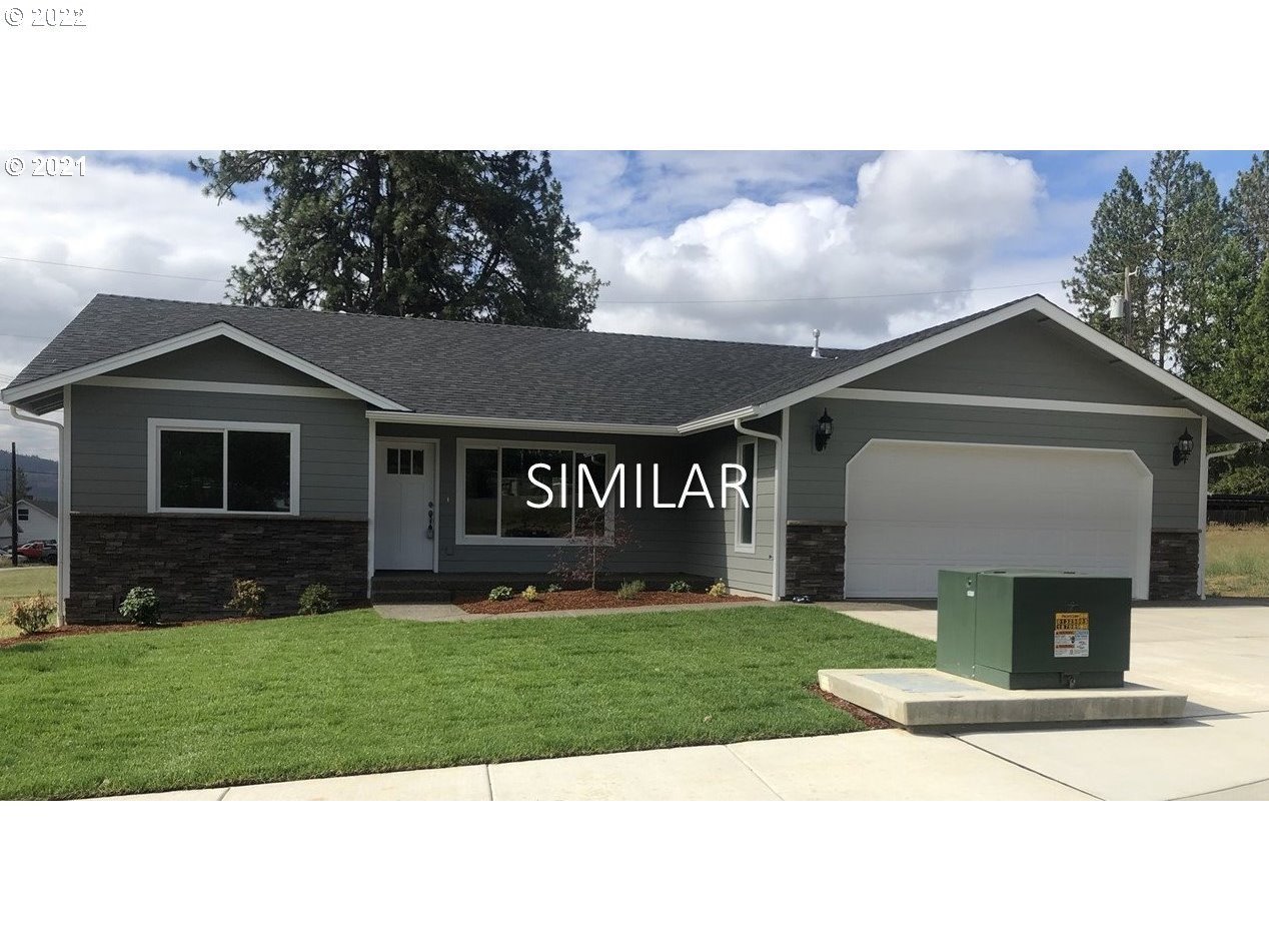 249 ADDISON AVE, Sutherlin, OR 97479