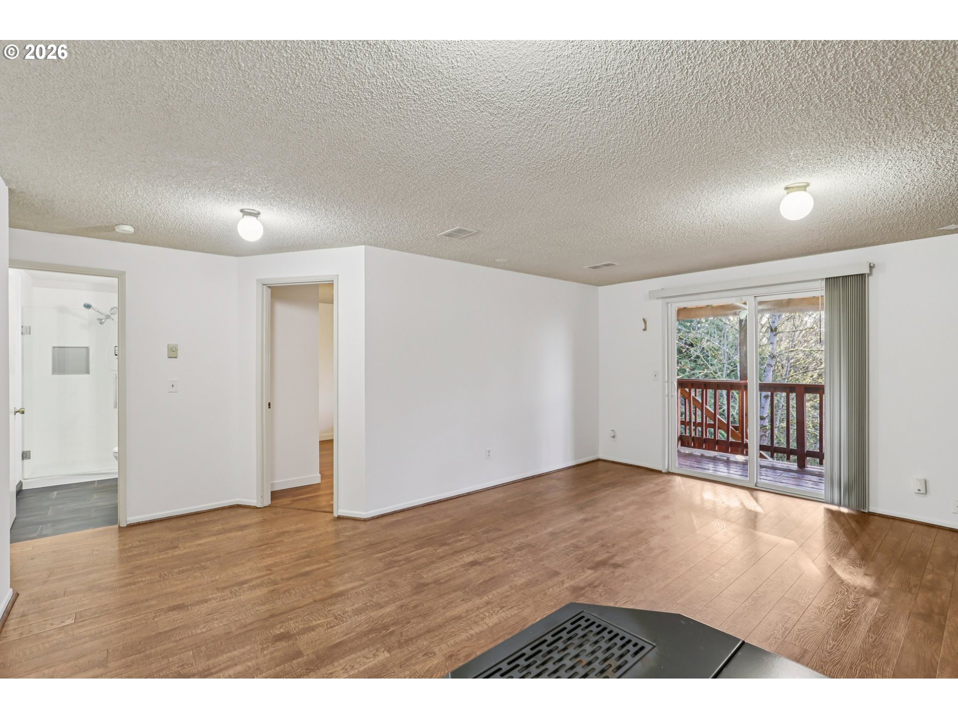 Photo #2: 221857053 Listing: Photo #2