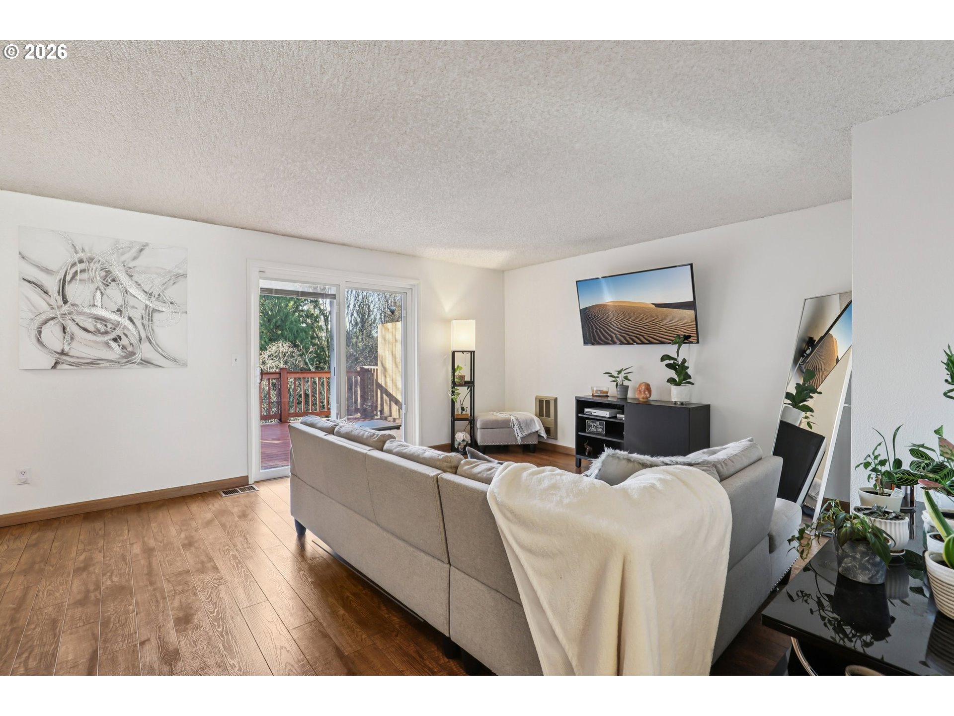 Photo #3: 221857053 Listing: Photo #3