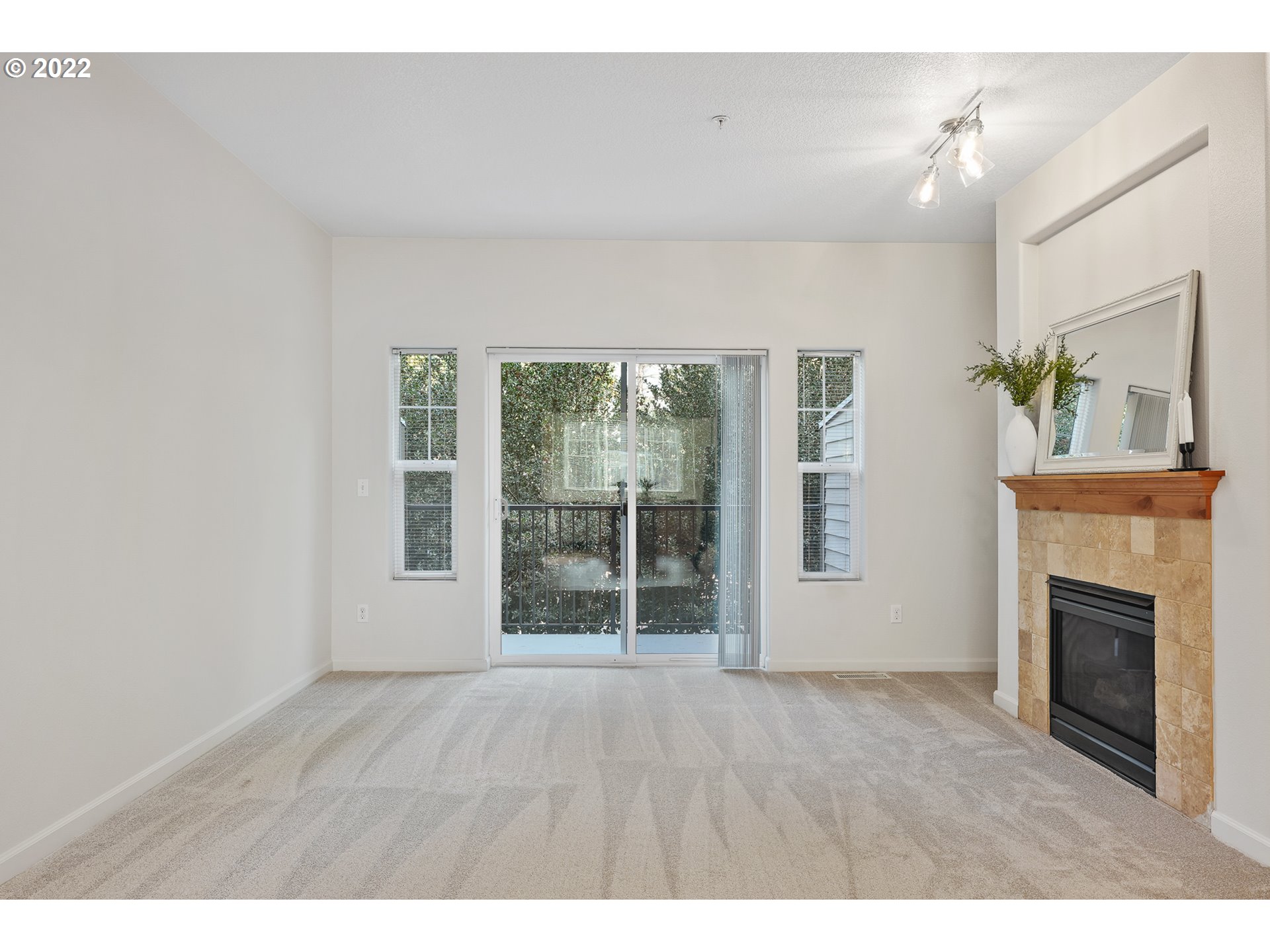 Photo #2: 22186115 Listing 