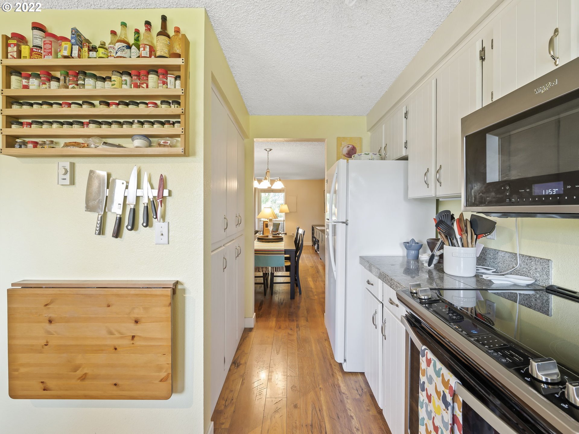 Photo #8 Kitchen/Dining Room