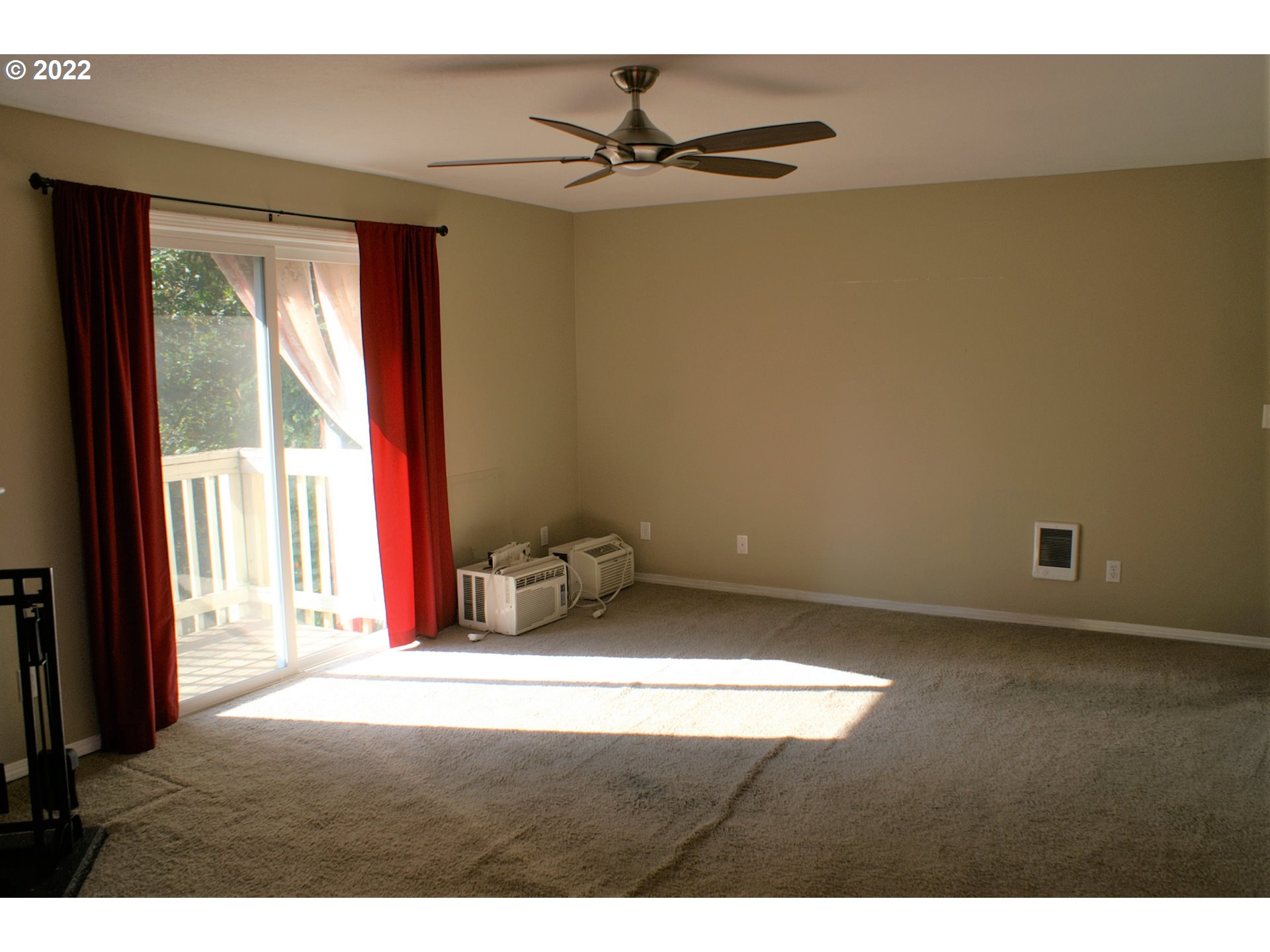 Photo #4: 22200672 Listing 