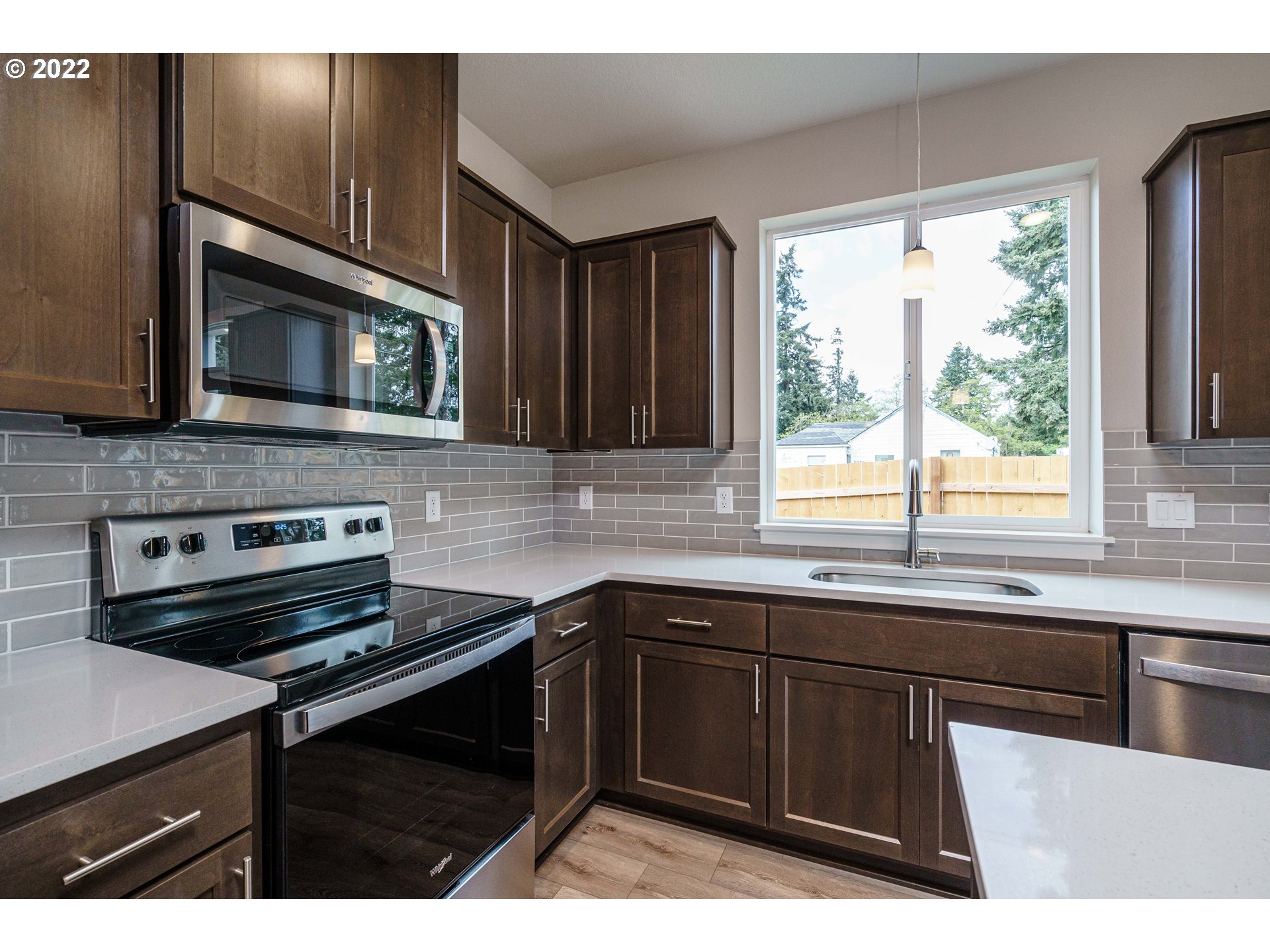 Photo #2: 22201713 Listing 