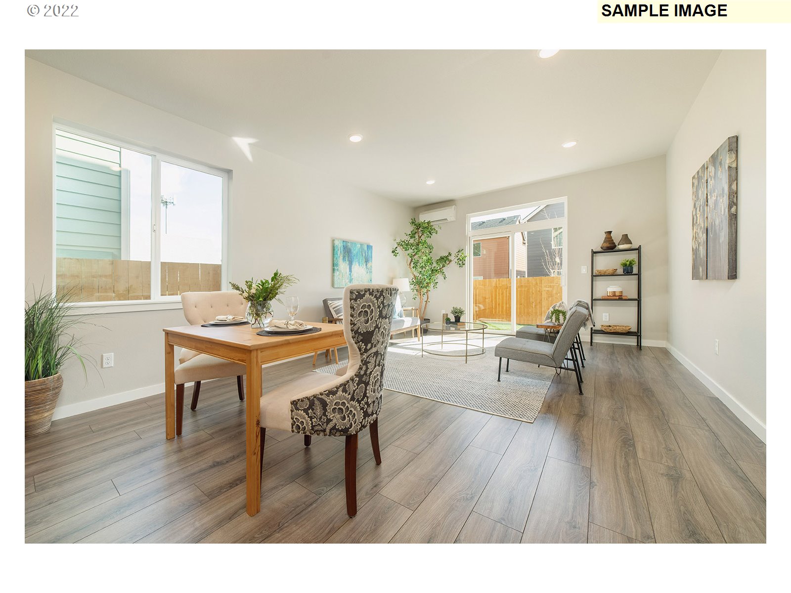Photo #5: 22213444 Listing 