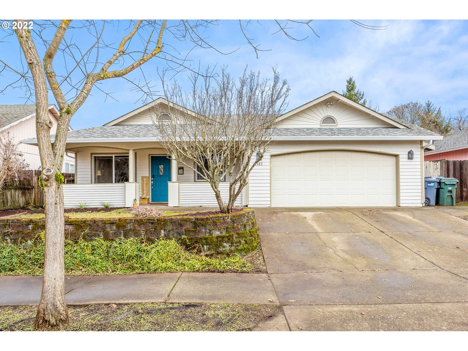 Beautiful single level home with a great floor plan! This home features vaulted ceilings, skylights, arched doorways, gas fireplace, air-conditioning, stainless steel appliances,  gas range and dedicated laundry room. The primary suite offers a walk- in closet, walk-in tiled shower and has a private patio with hot tub! Enjoy the large fully fenced backyard with peaceful water feature & several raised garden beds.Located on a quiet street in the River Rd Area.