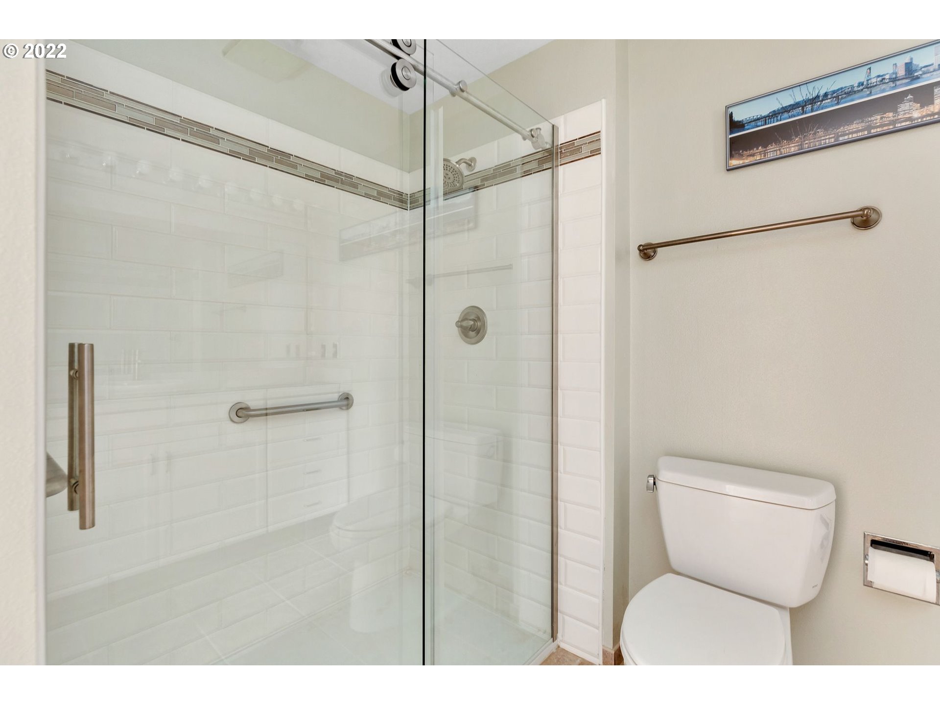 Photo #2: 22254220 Listing 