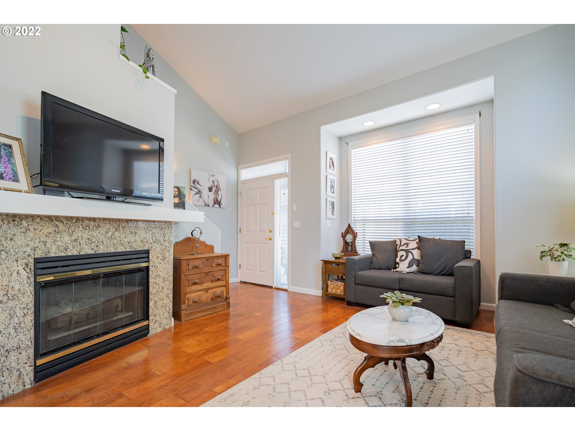 Photo #3: 22255588 Listing 