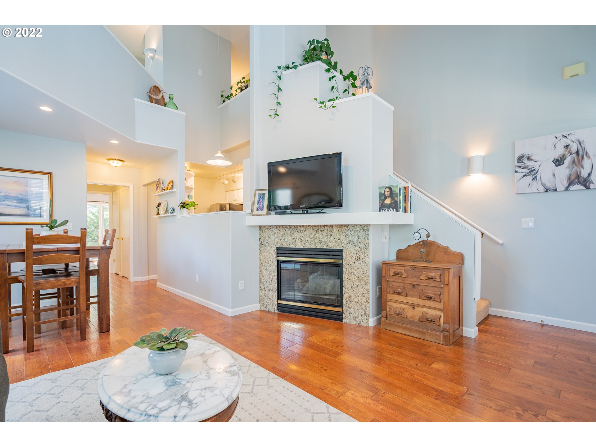 Photo #5: 22255588 Listing 