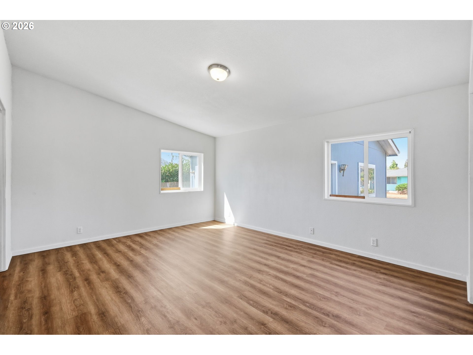 Property photo 21 of 44