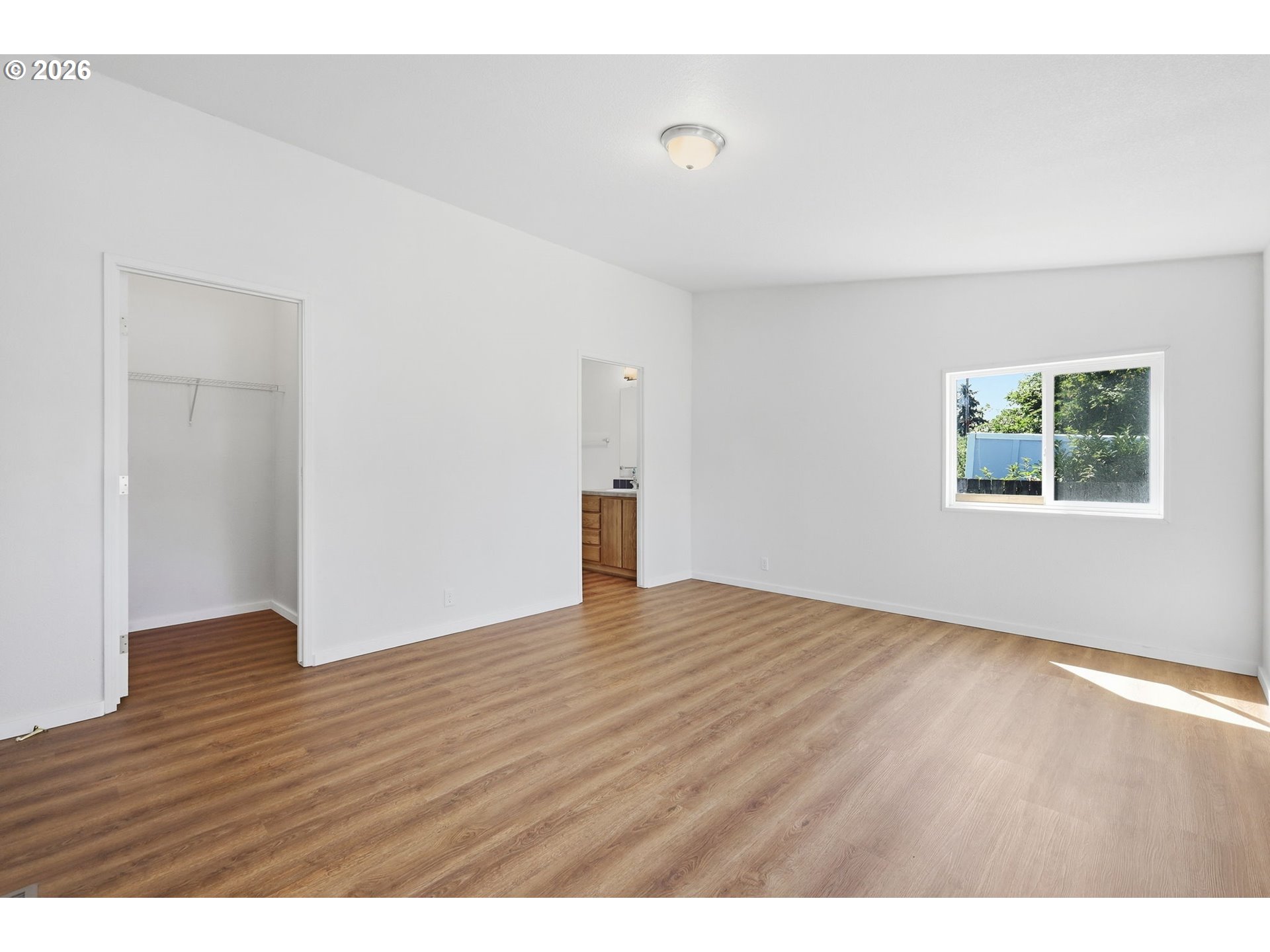 Property photo 22 of 44