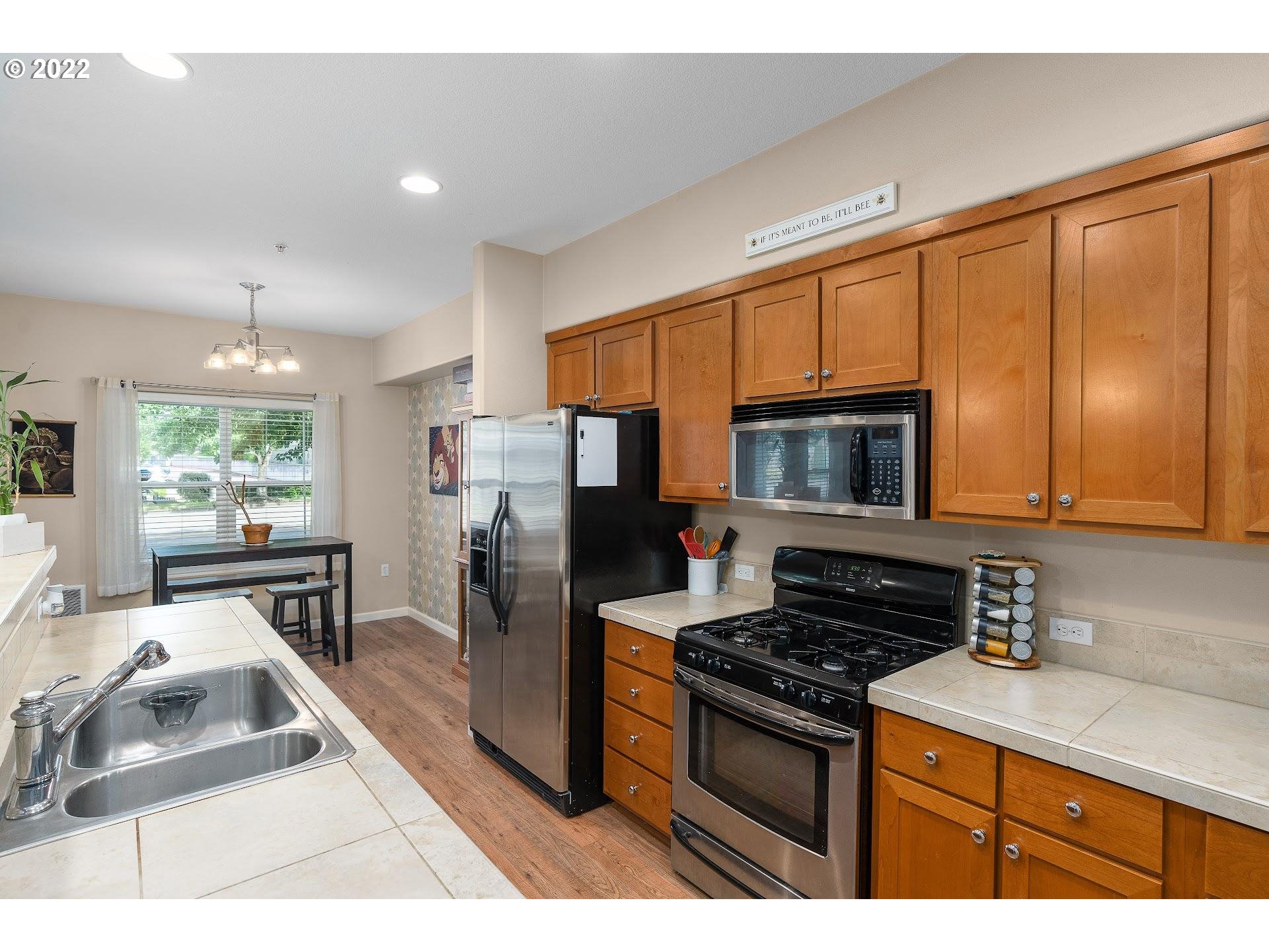 Photo #2: 22266876 Listing 