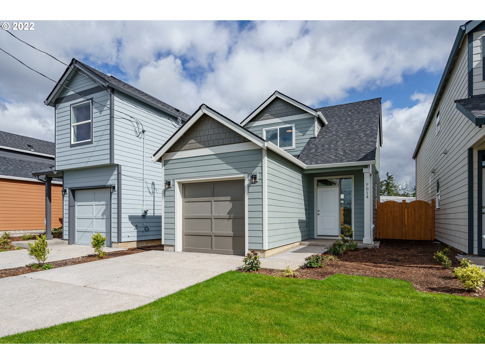 MLS: 22267119 Condo For Sale